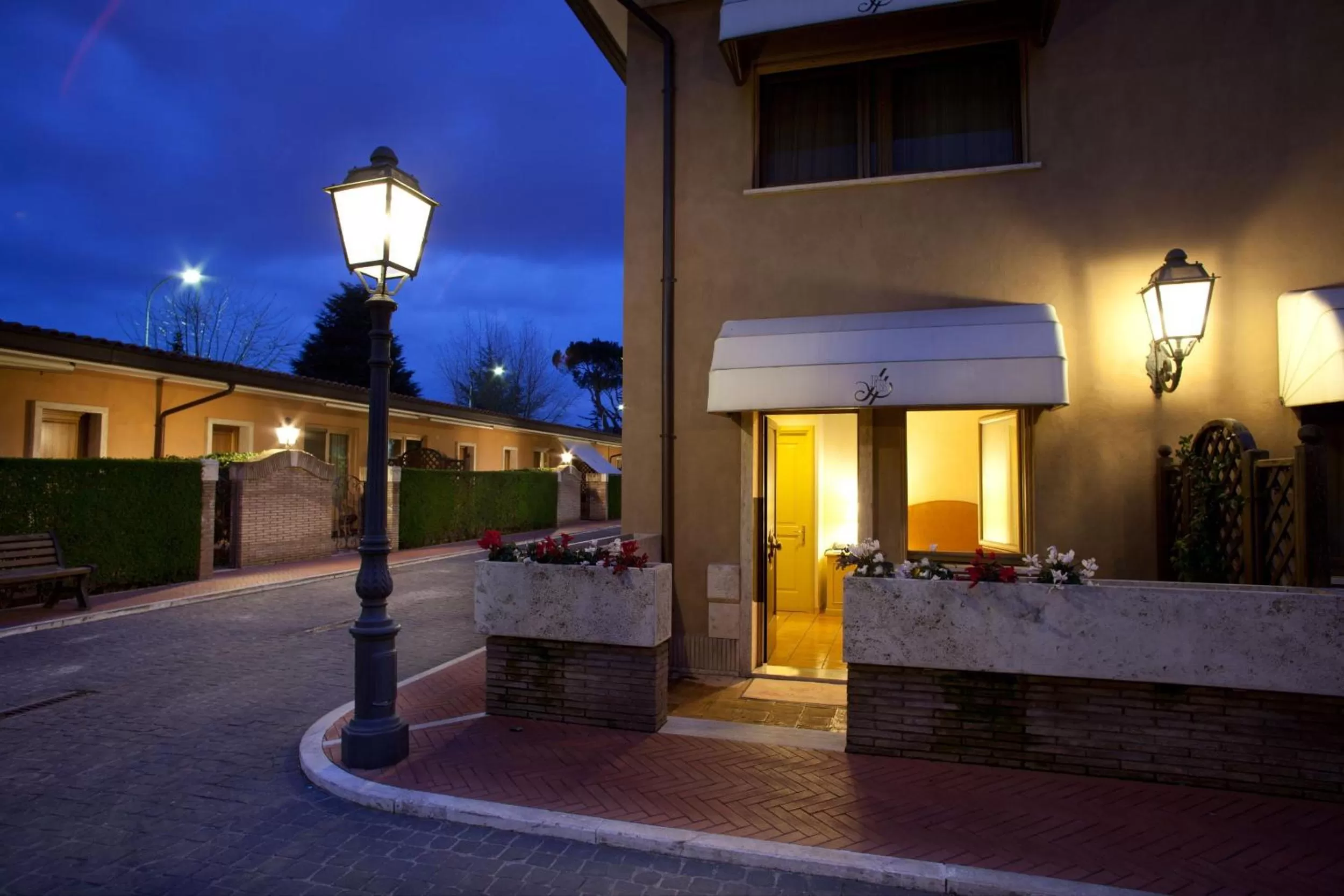 Property building in Hotel Piccolo Borgo