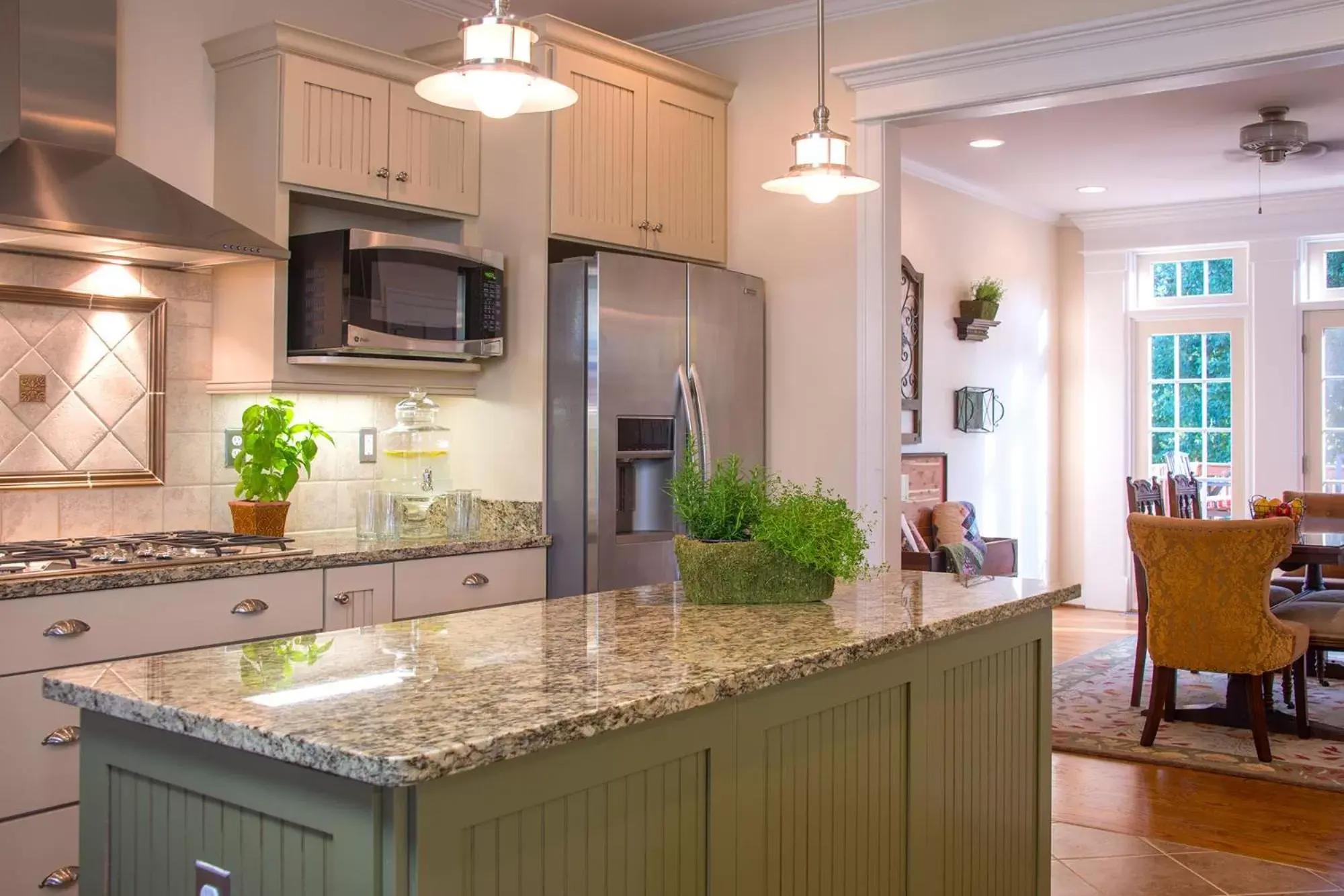 Kitchen/Kitchenette in Hillbrook Inn & Spa