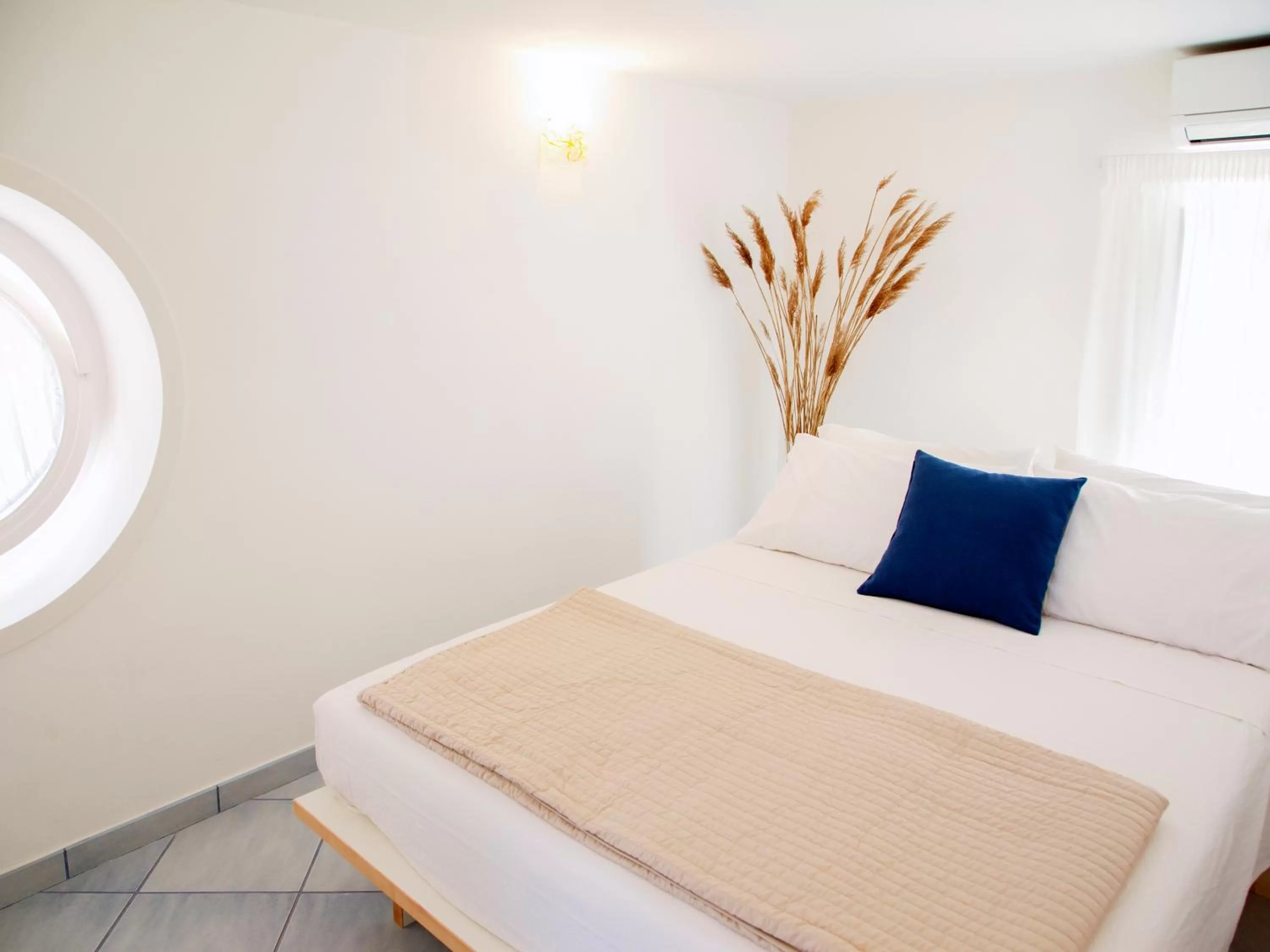 Photo of the whole room, Bed in Antonio Massa Lubrense