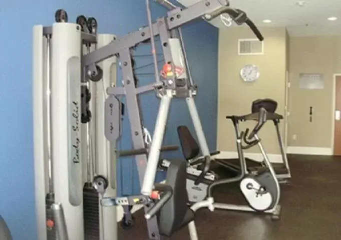 Fitness centre/facilities, Fitness Center/Facilities in Comfort Suites near Tanger Outlet Mall