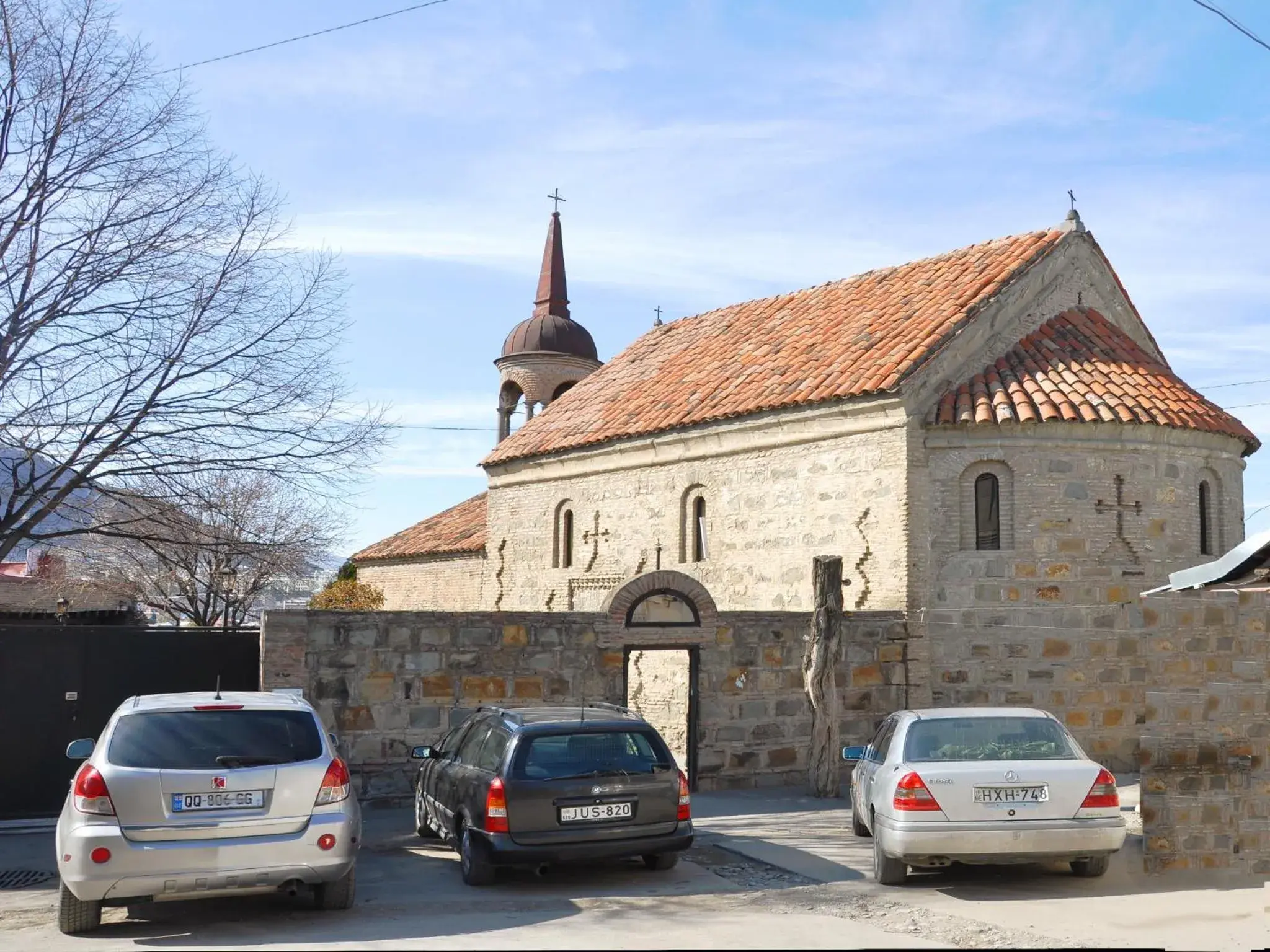 Neighbourhood, Property Building in Hotel New Metekhi