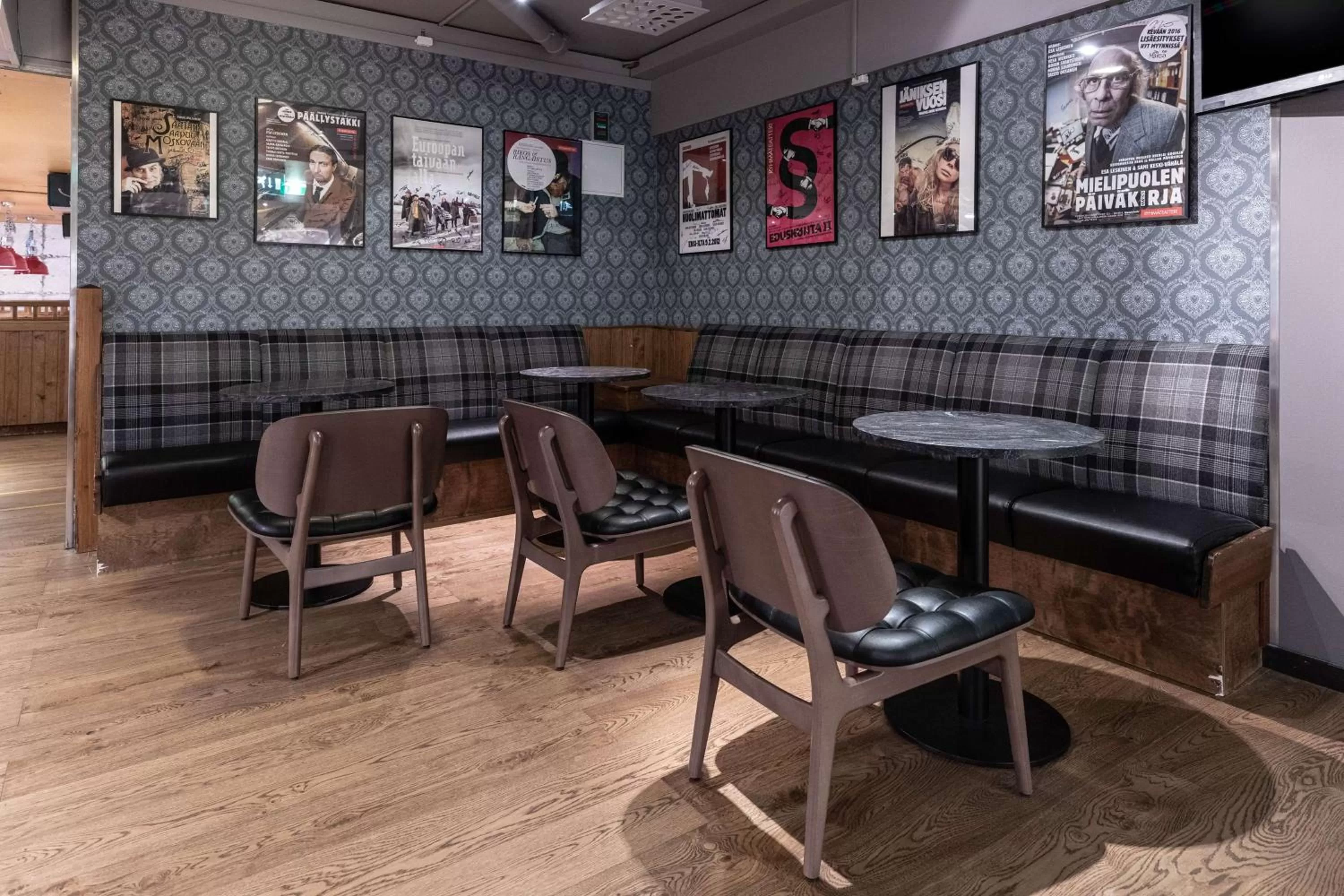 Lounge or bar in Scandic Kallio