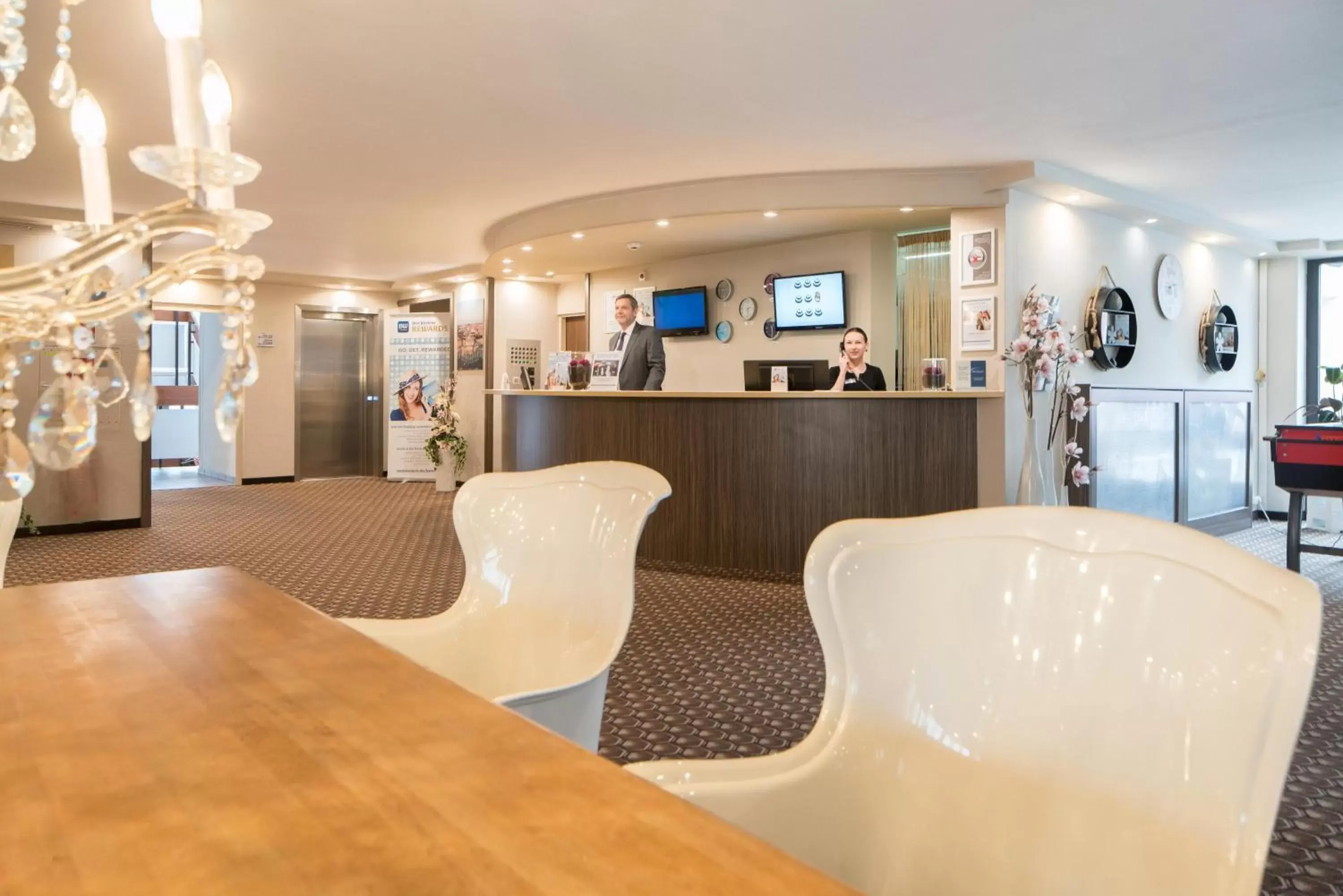 Lobby or reception, Lounge/Bar in Best Western Smart Hotel
