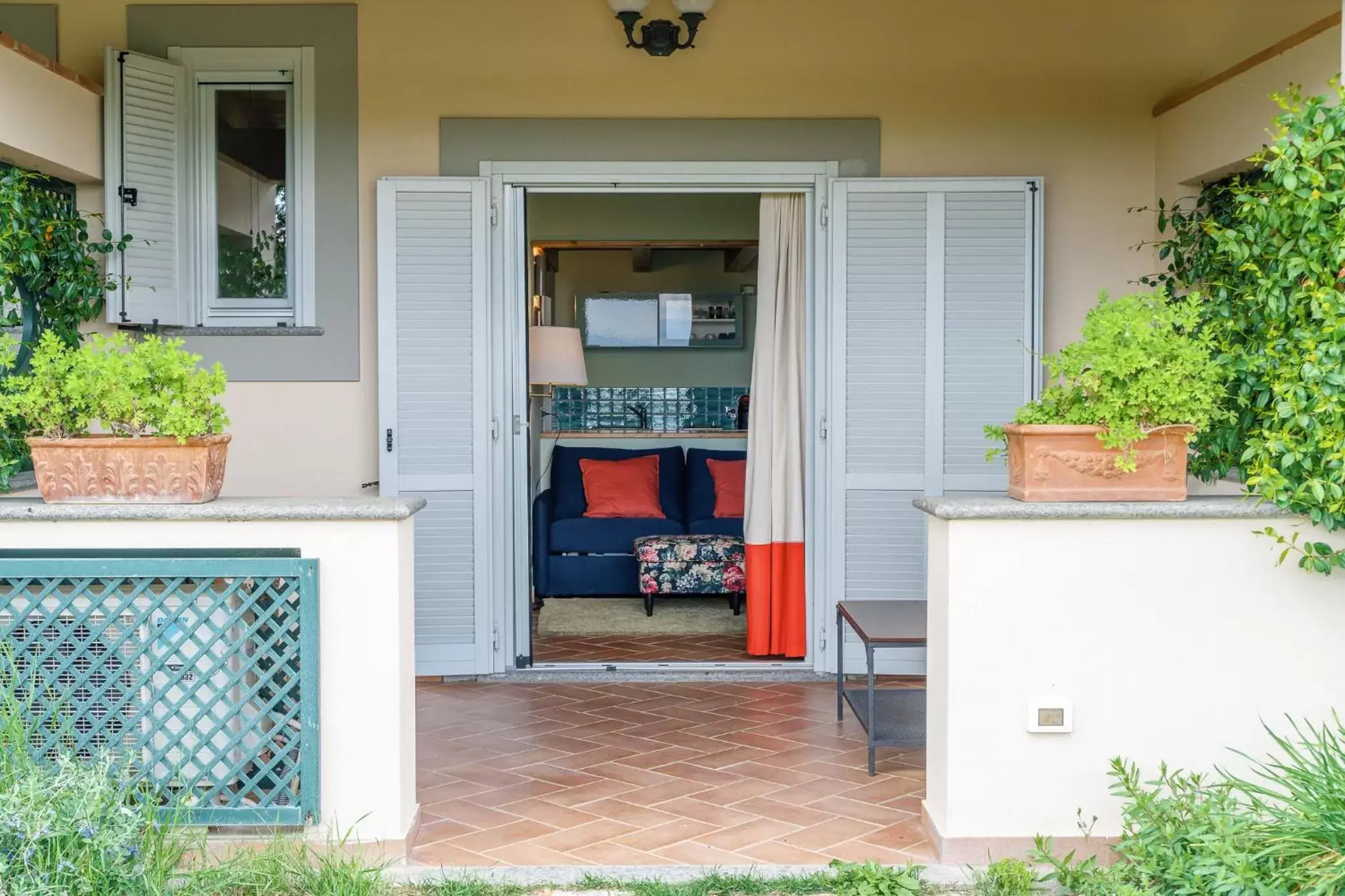 Patio, Lobby/Reception in L'Olivo Country Club Resort & SPA