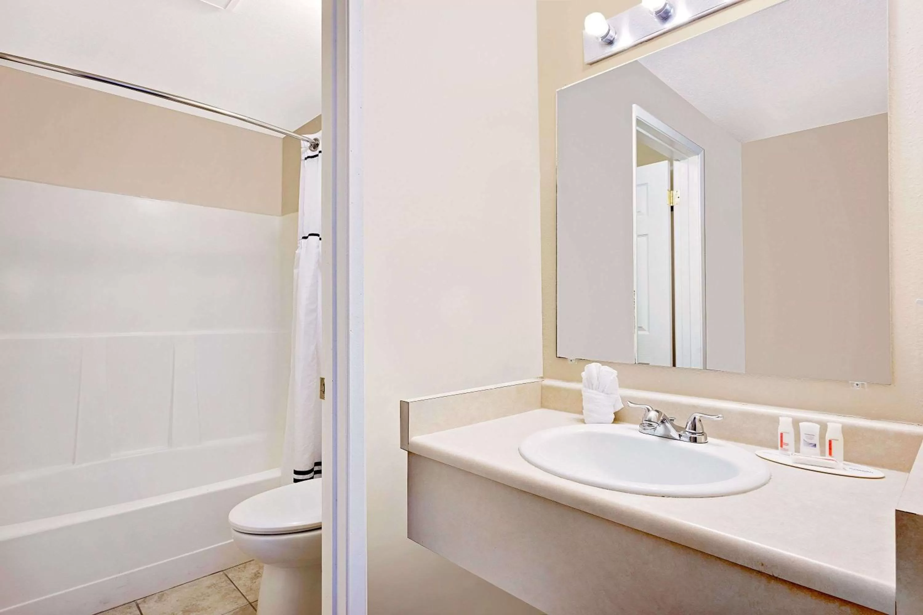 Bathroom in Days Inn by Wyndham Lakewood South Tacoma