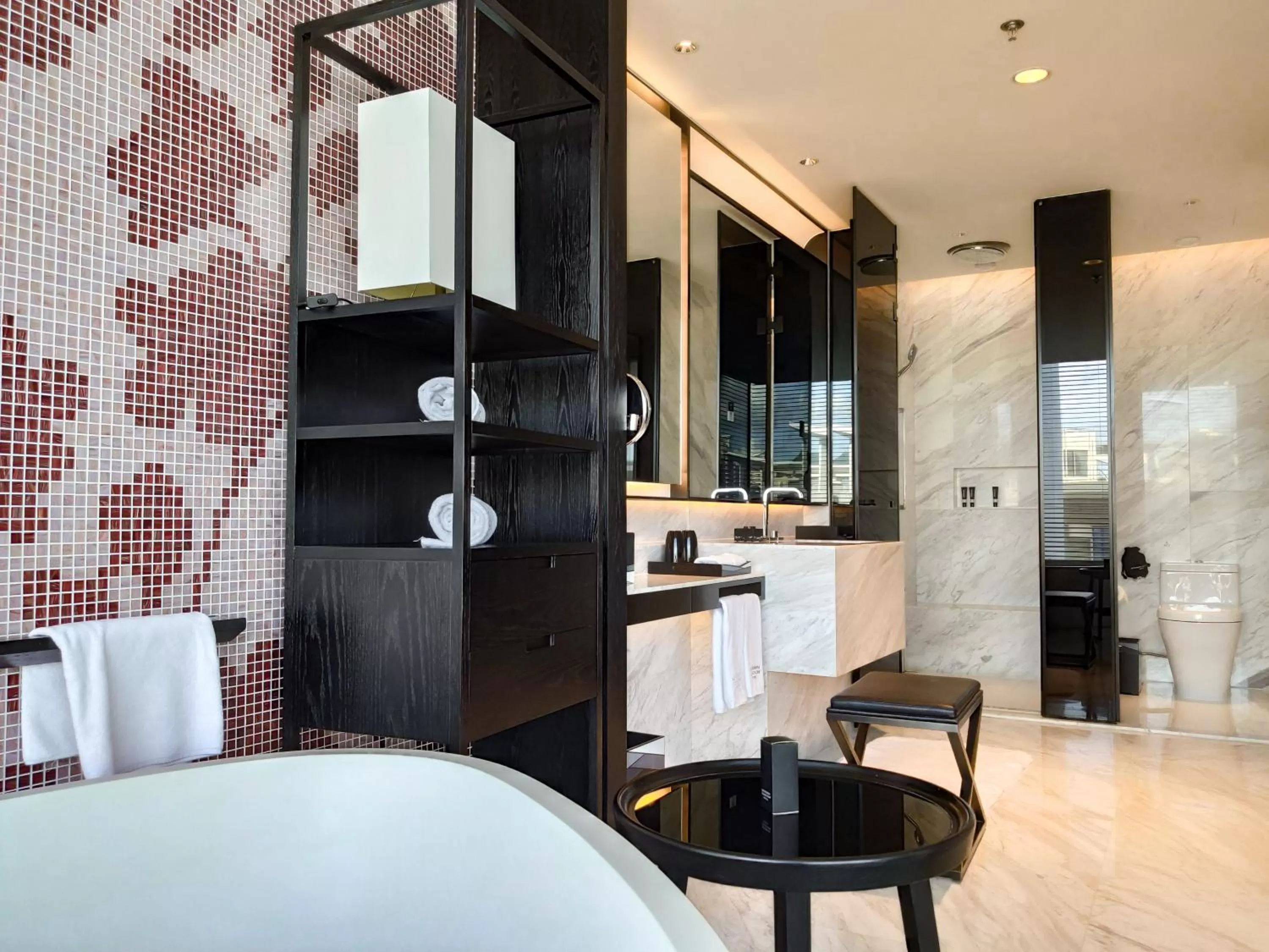 Bathroom in The Shanhaitian Resort Sanya, Autograph Collection