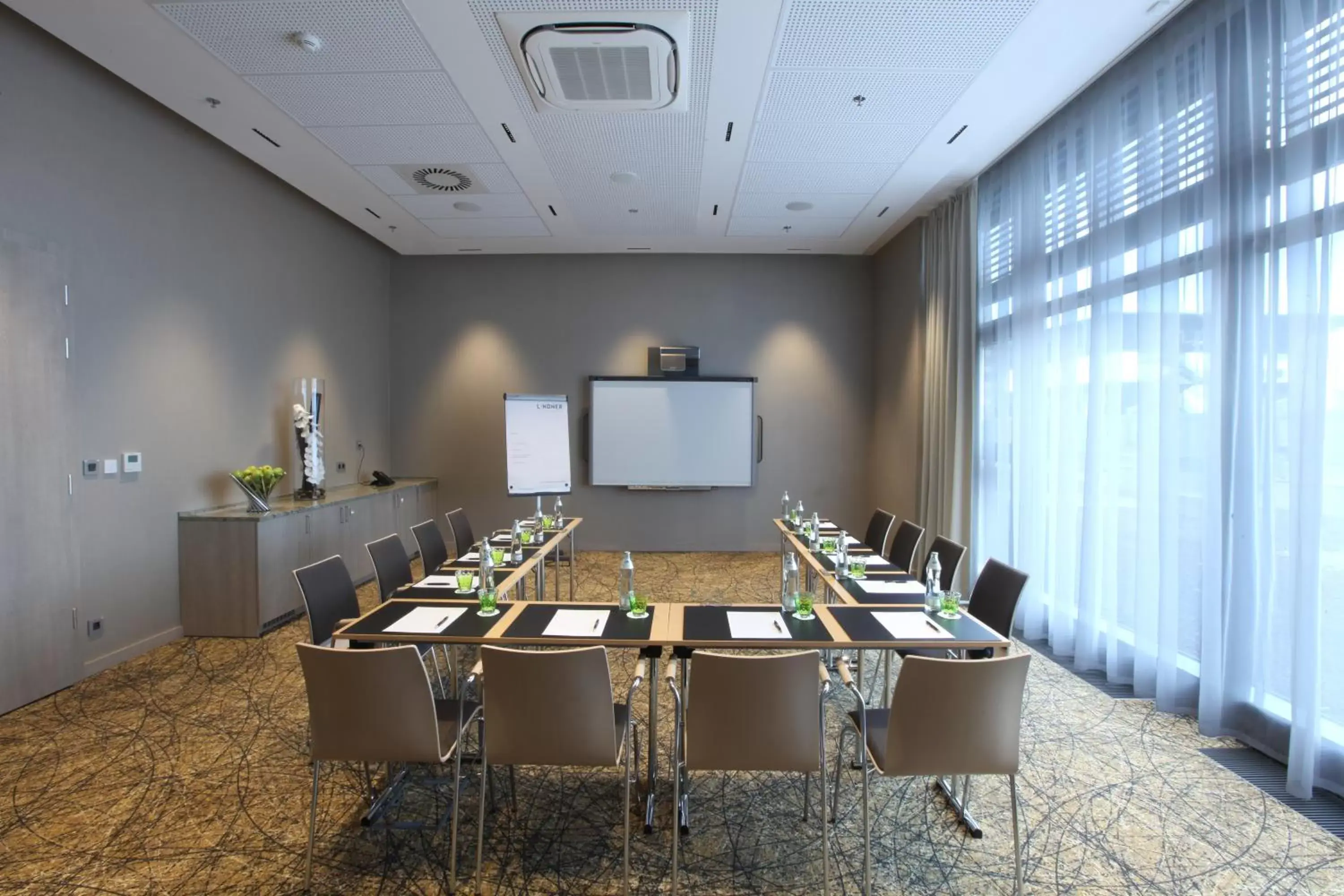 Business facilities in Lindner Hotel Bratislava, part of JdV by Hyatt