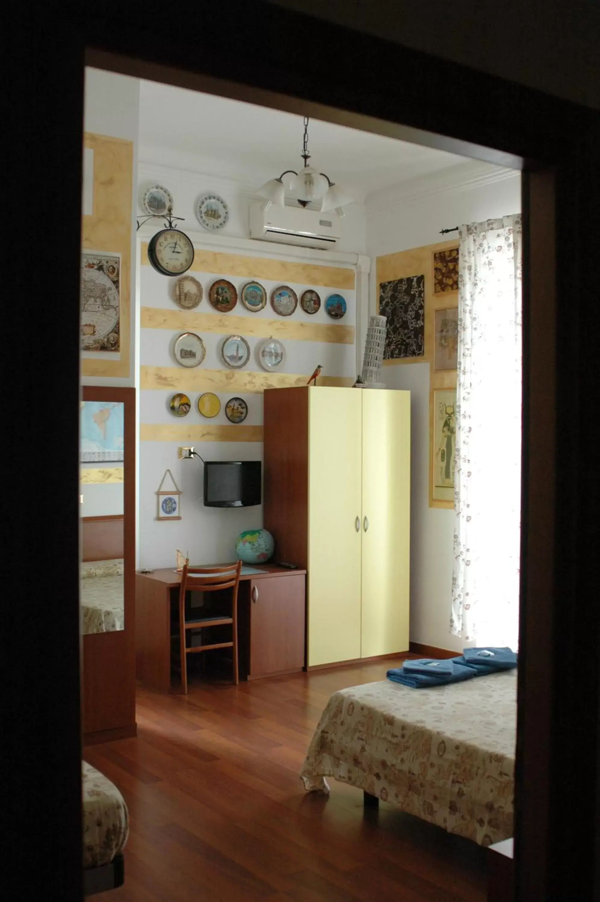 Photo of the whole room, Bed in Albergo Astro