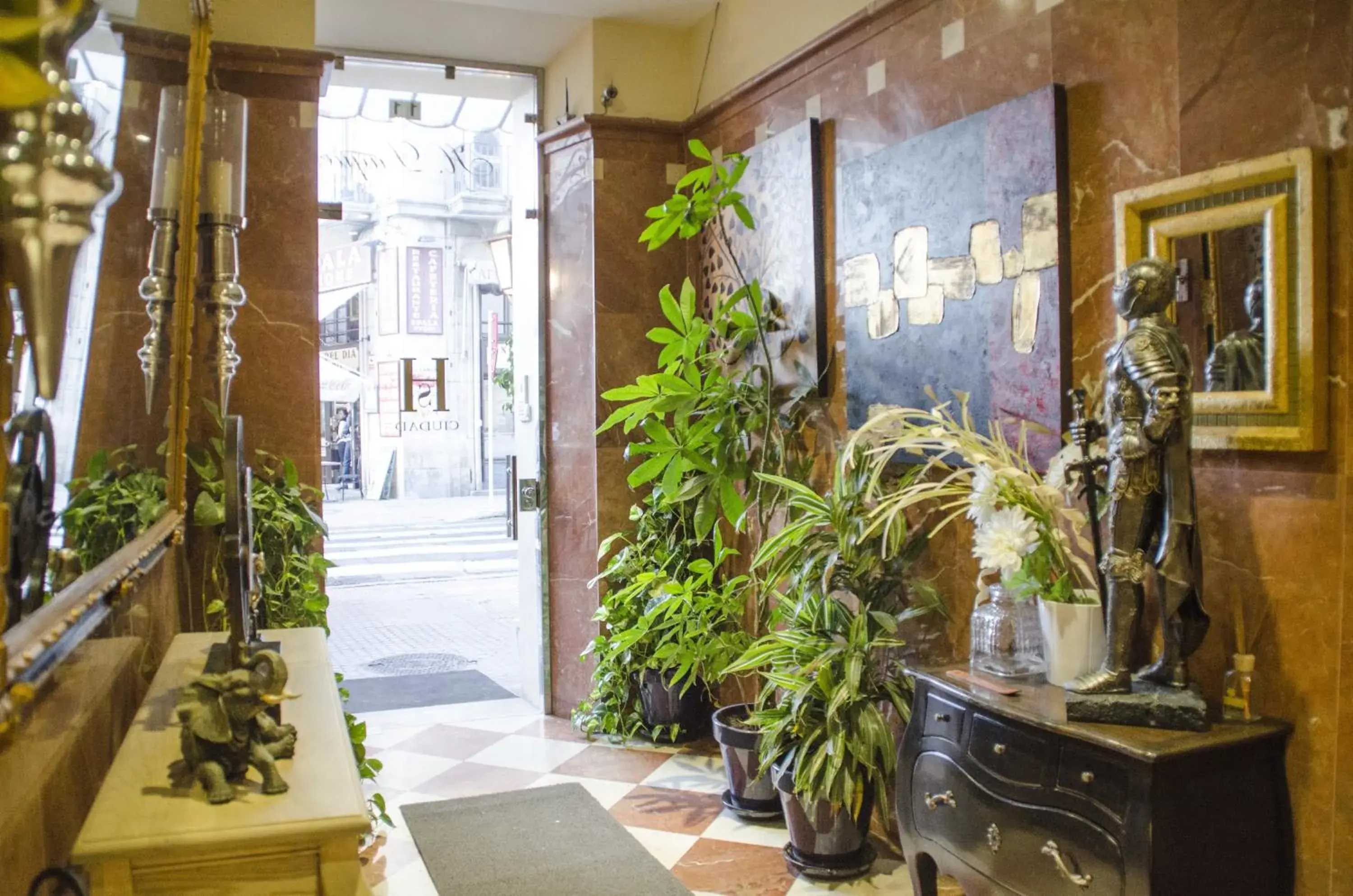 Lobby or reception in Hotel Duquesa Lobby or reception in Hotel Duquesa