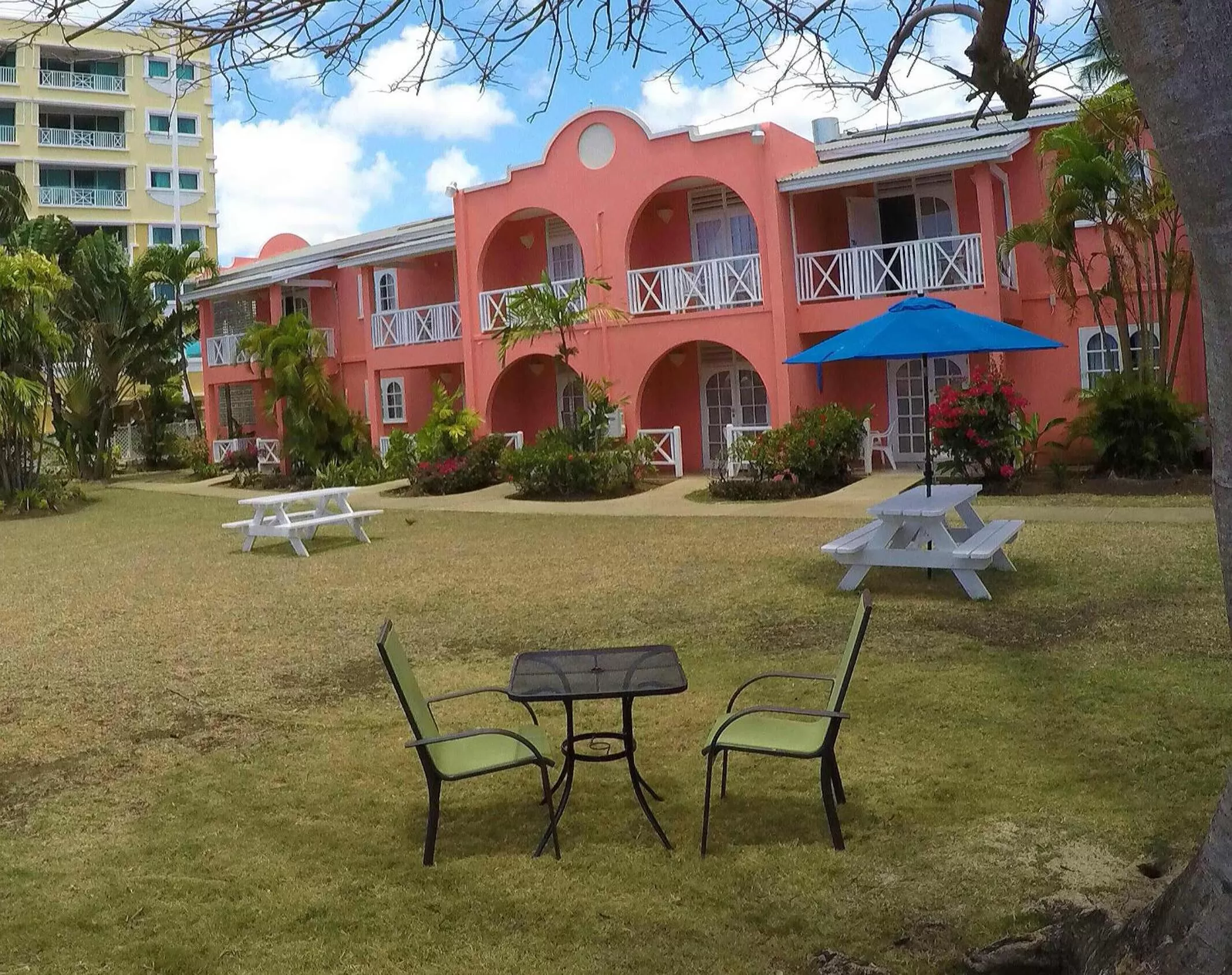 Facade/entrance in Dover Beach Hotel