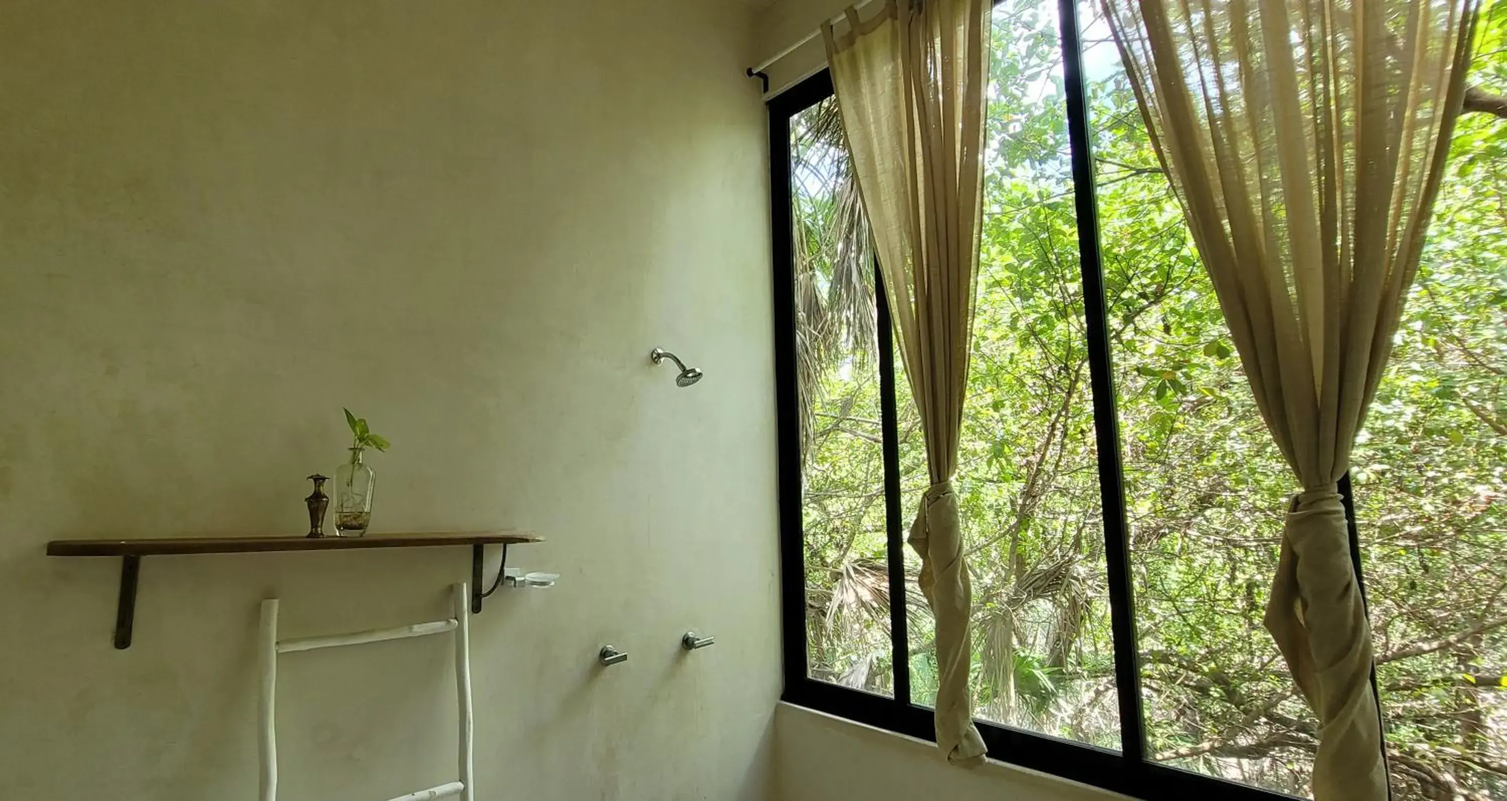 Bathroom in Casa Ambar Tulum - Great location and access to a Private Cenote & Beach 2 Km Away - Adults Only