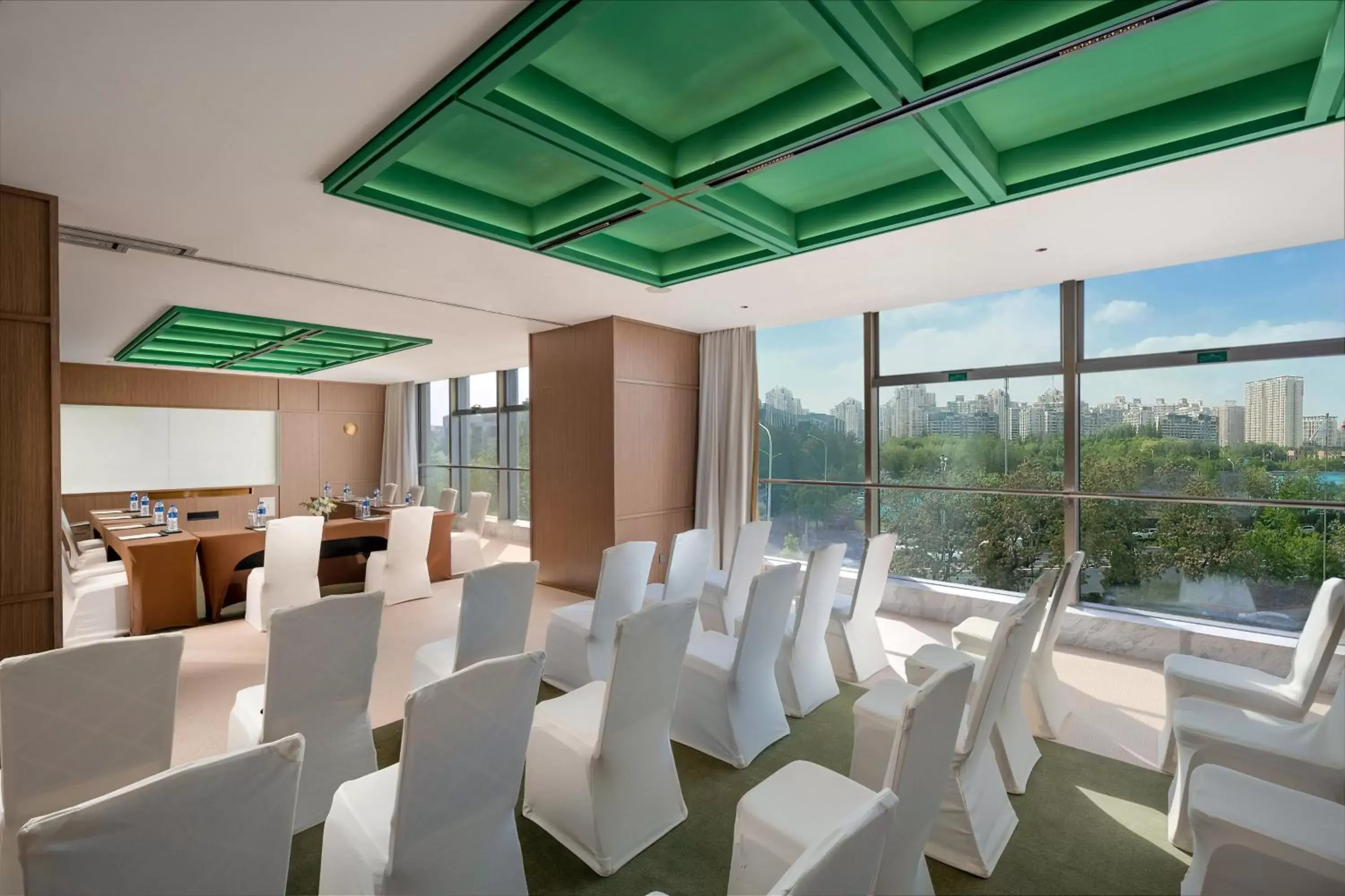 Meeting/conference room in Holiday Inn Beijing Focus Square, an IHG Hotel