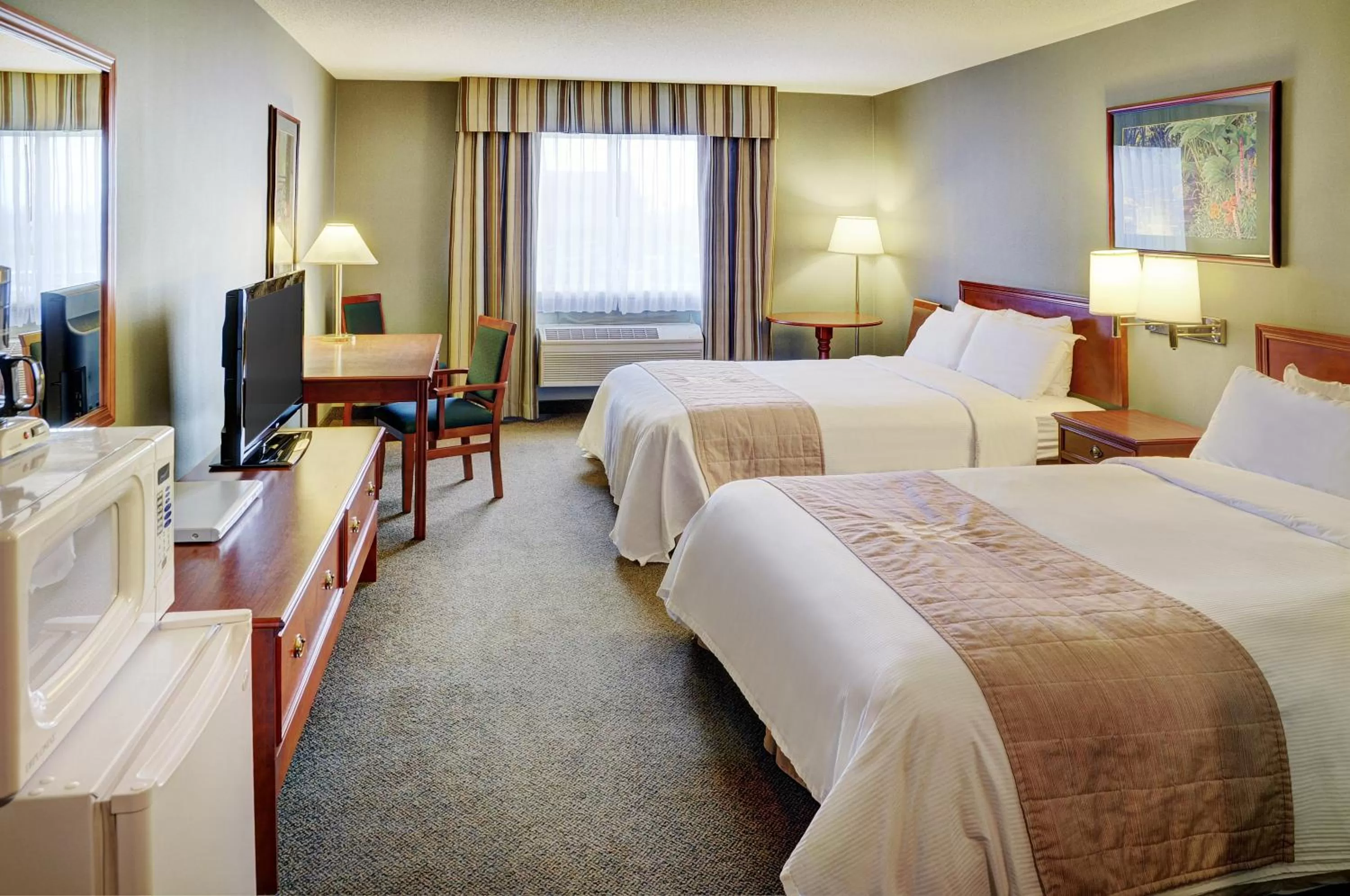 Bedroom in Lakeview Inns & Suites - Whitecourt