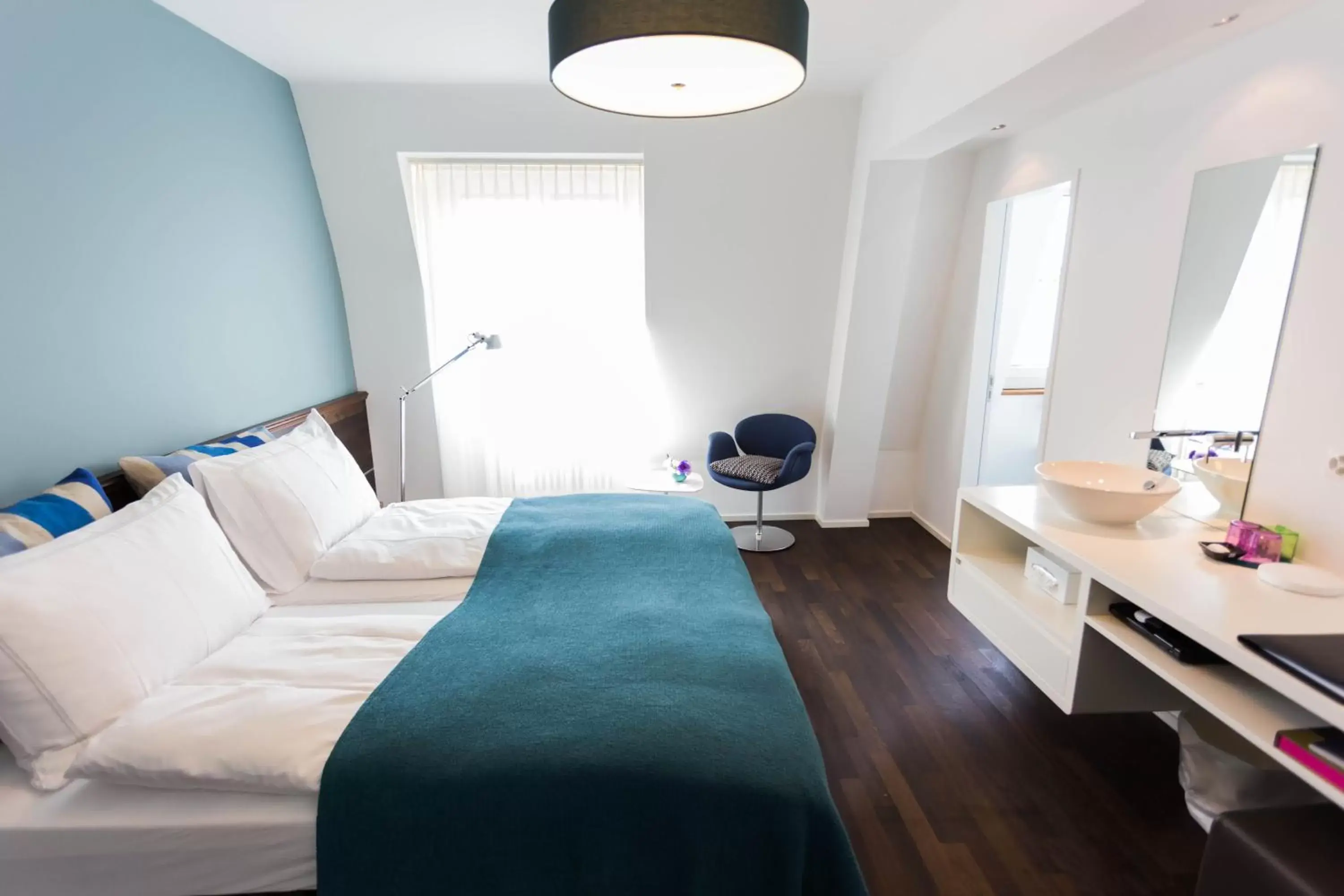 Bed in Design Hotel Plattenhof