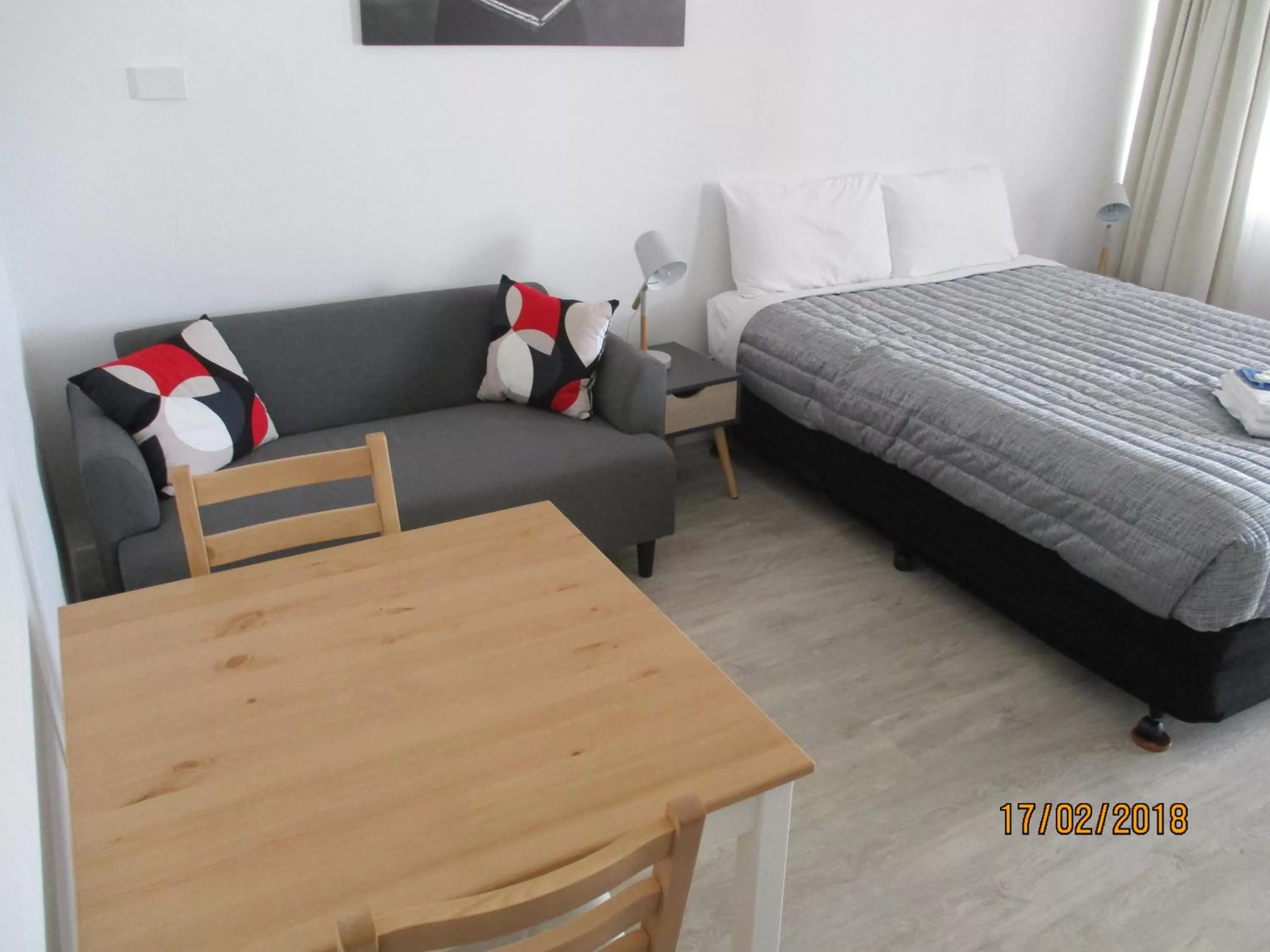 Bed in Shady Rest Motel