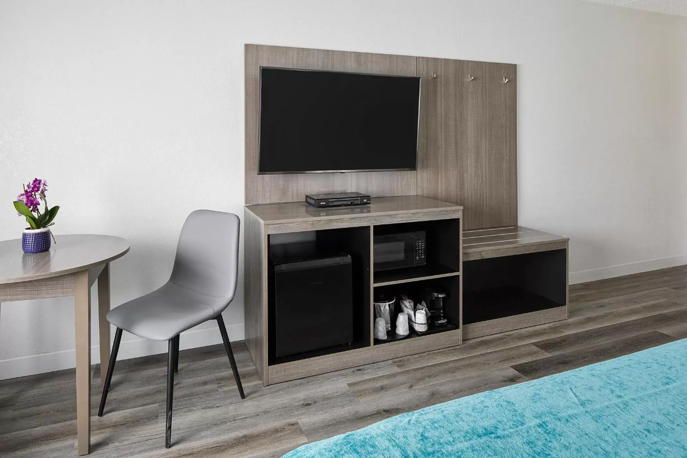 Queen Room with Two Queen Beds - Non-Smoking in Inn At Rehoboth Queen Room with Two Queen Beds - Non-Smoking in Inn At Rehoboth