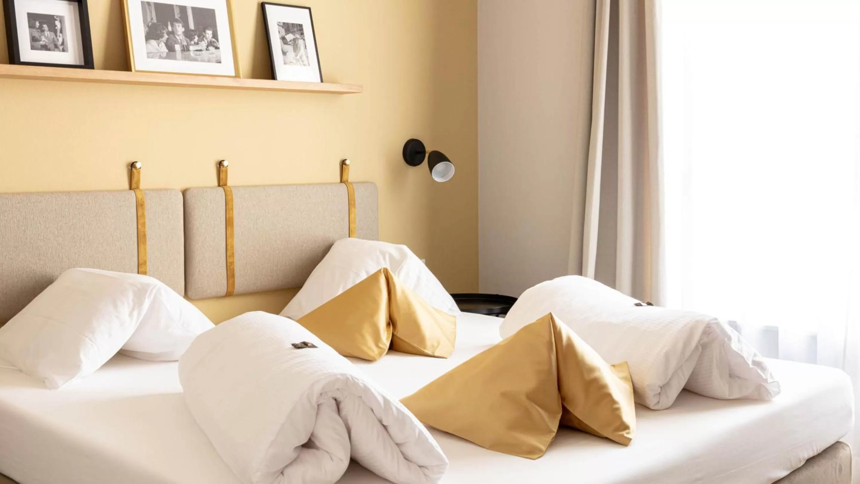 Bed in City Hotel Merano