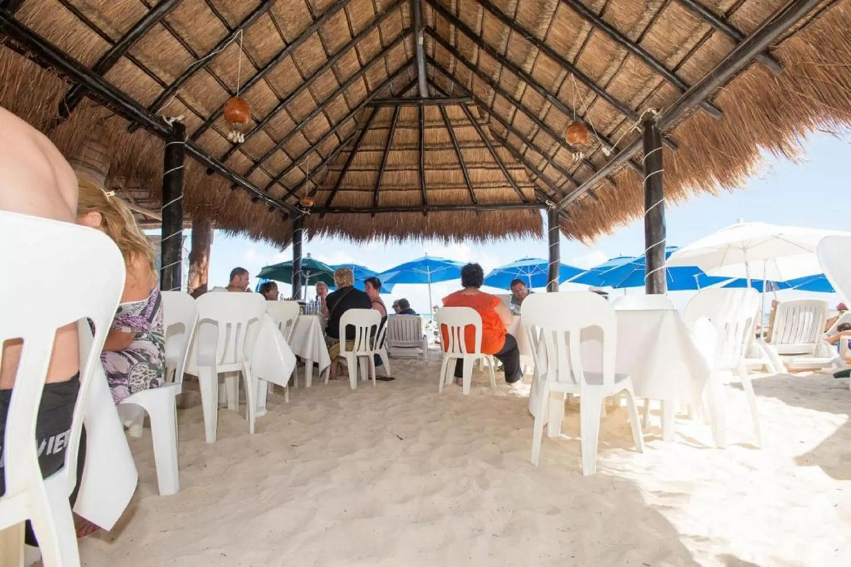 Restaurant/Places to Eat in Playa Maya by MIJ - Beachfront Hotel