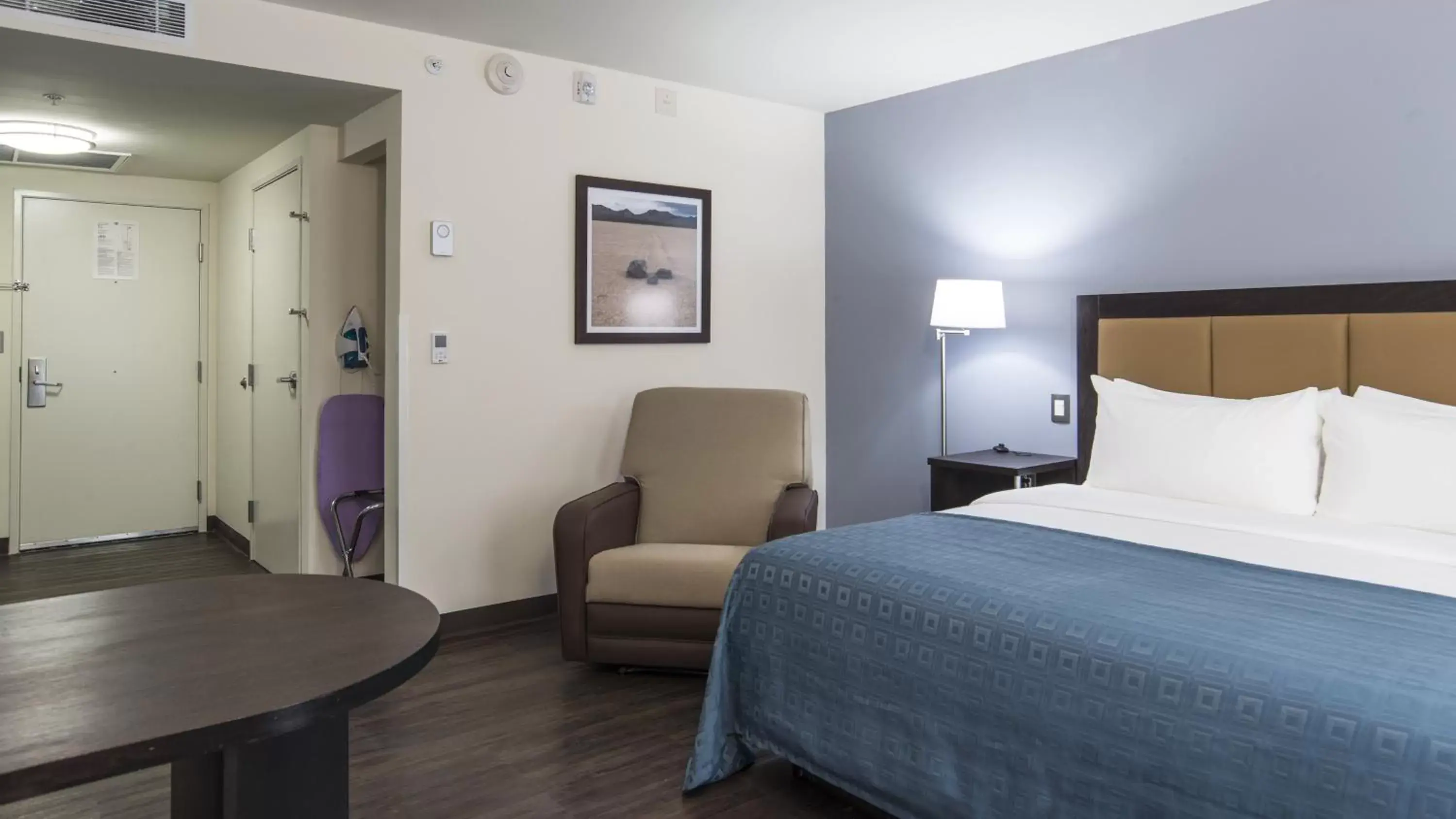 Photo of the whole room in Candlewood Suites - Queretaro Juriquilla by IHG Photo of the whole room in Candlewood Suites - Queretaro Juriquilla by IHG