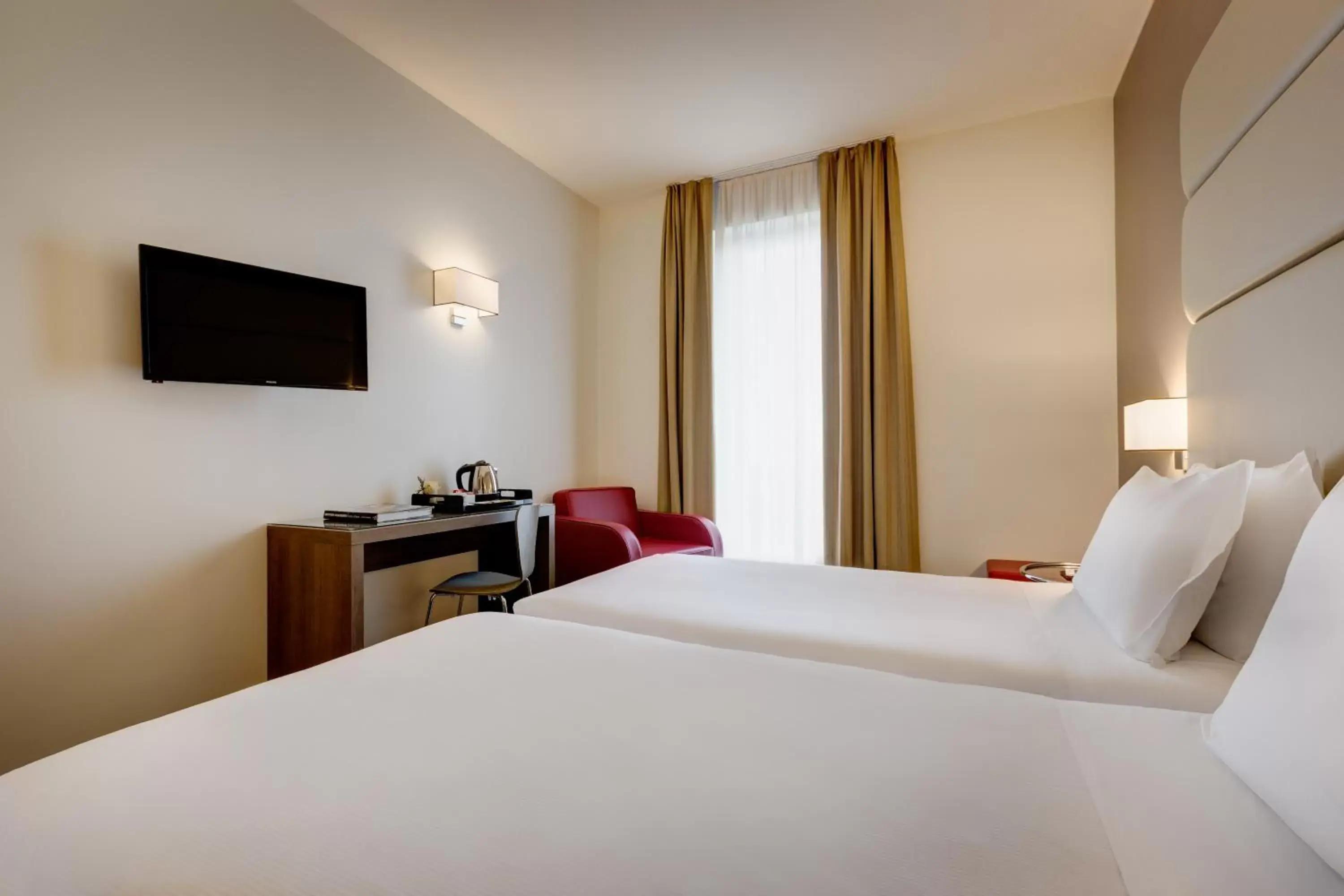 Photo of the whole room, Bed in Klima Hotel Milano Fiere