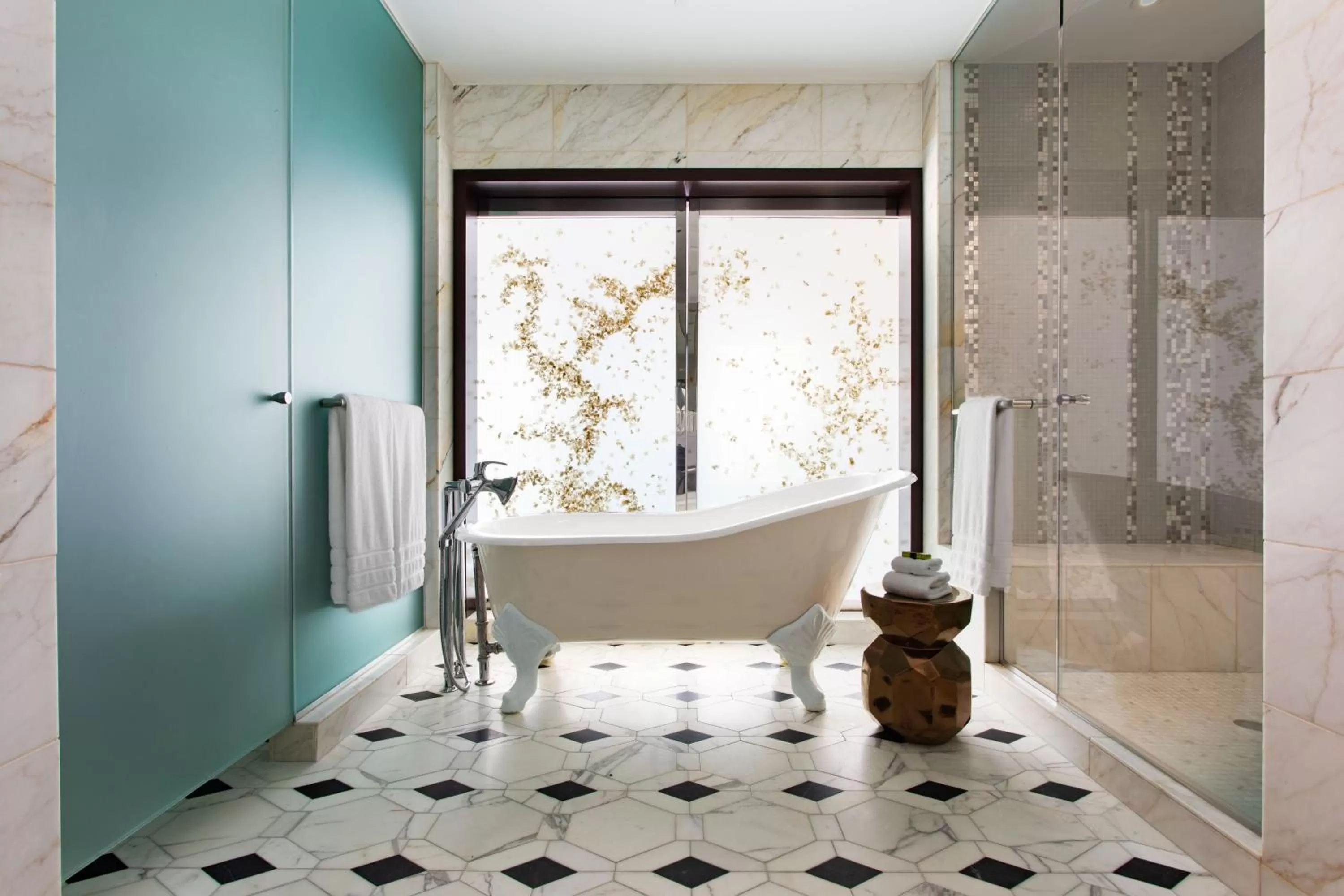 Photo of the whole room in InterContinental New York Times Square by IHG