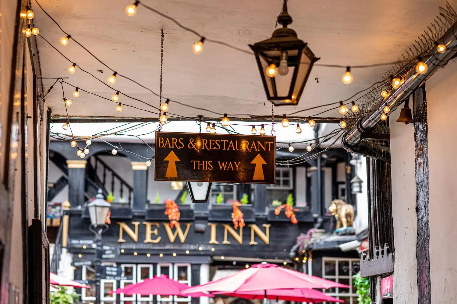 Logo/Certificate/Sign in The New Inn by Roomsbooked