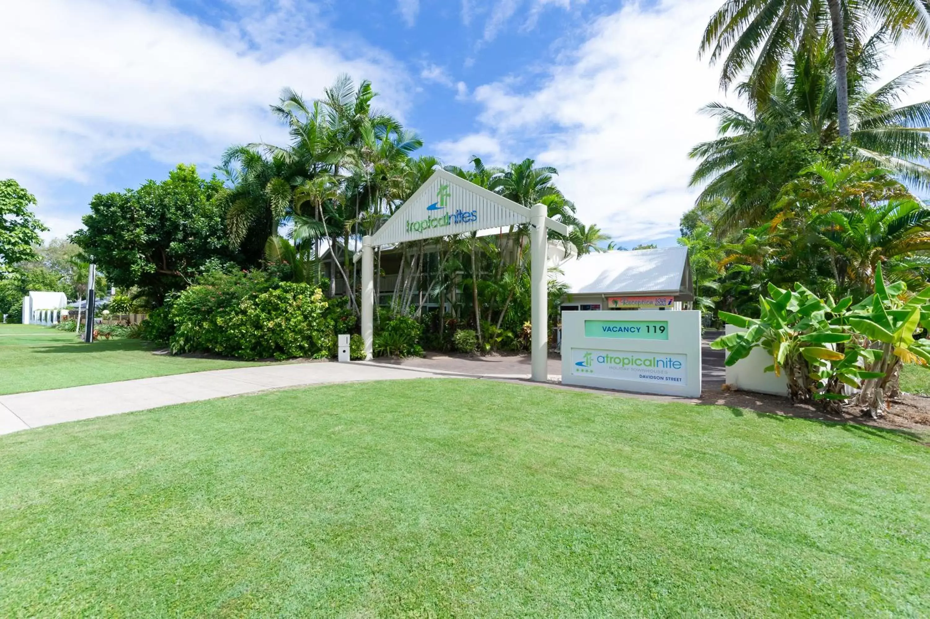 Property Building in Tropical Nites Holiday Townhouses