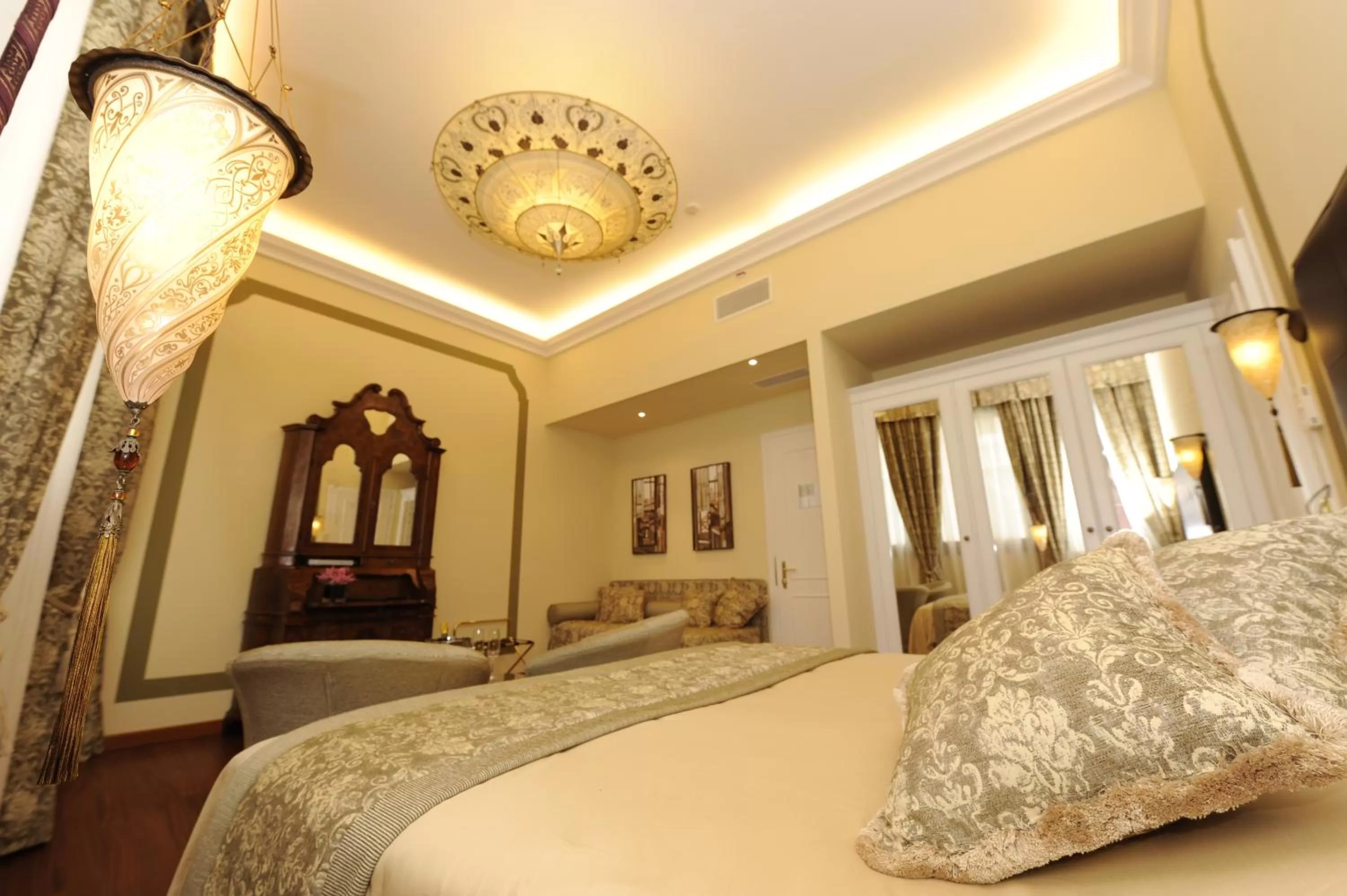 Photo of the whole room, Bed in Hotel Le Isole