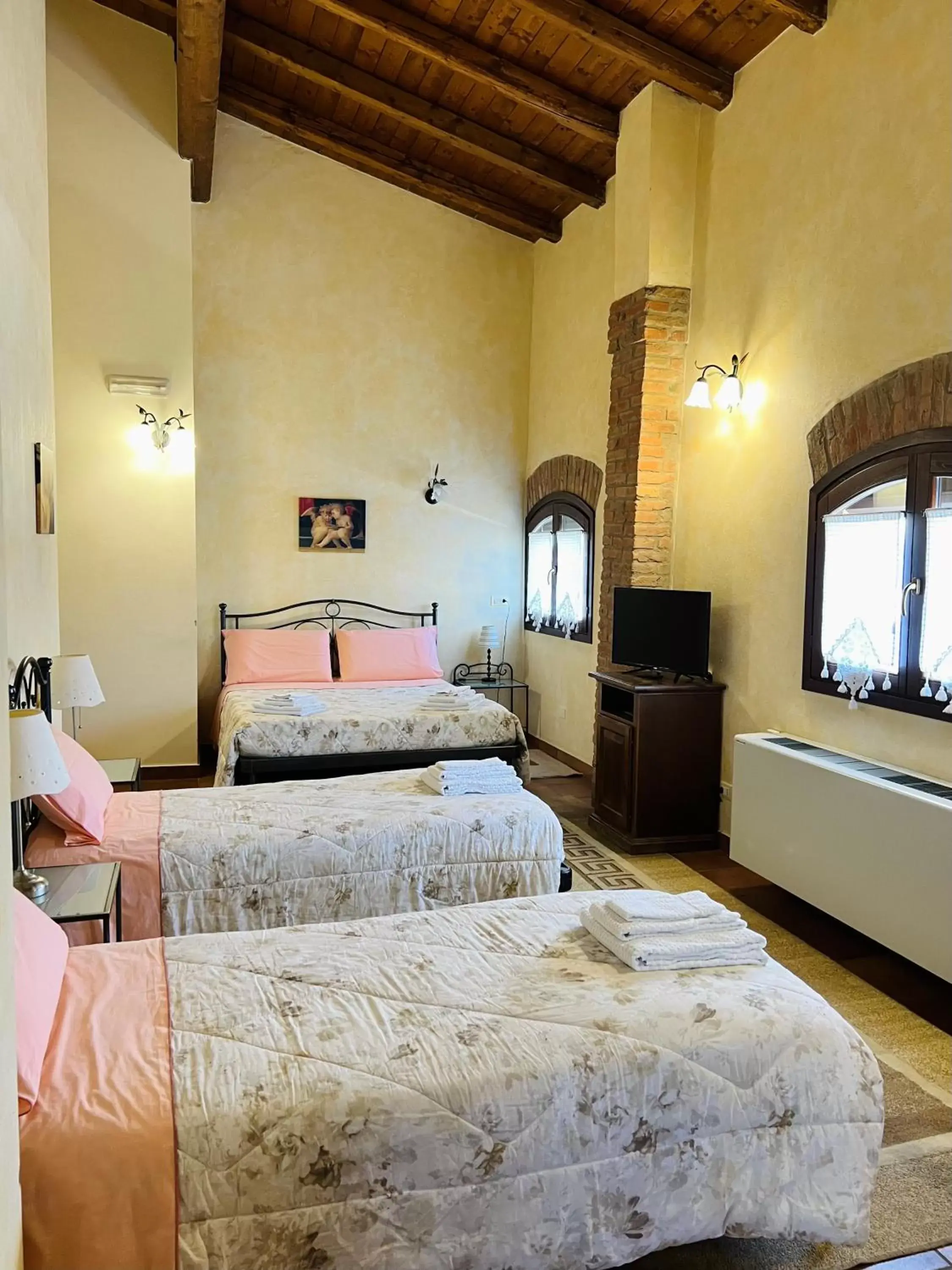 Photo of the whole room, Bed in Agriturismo Sabidor