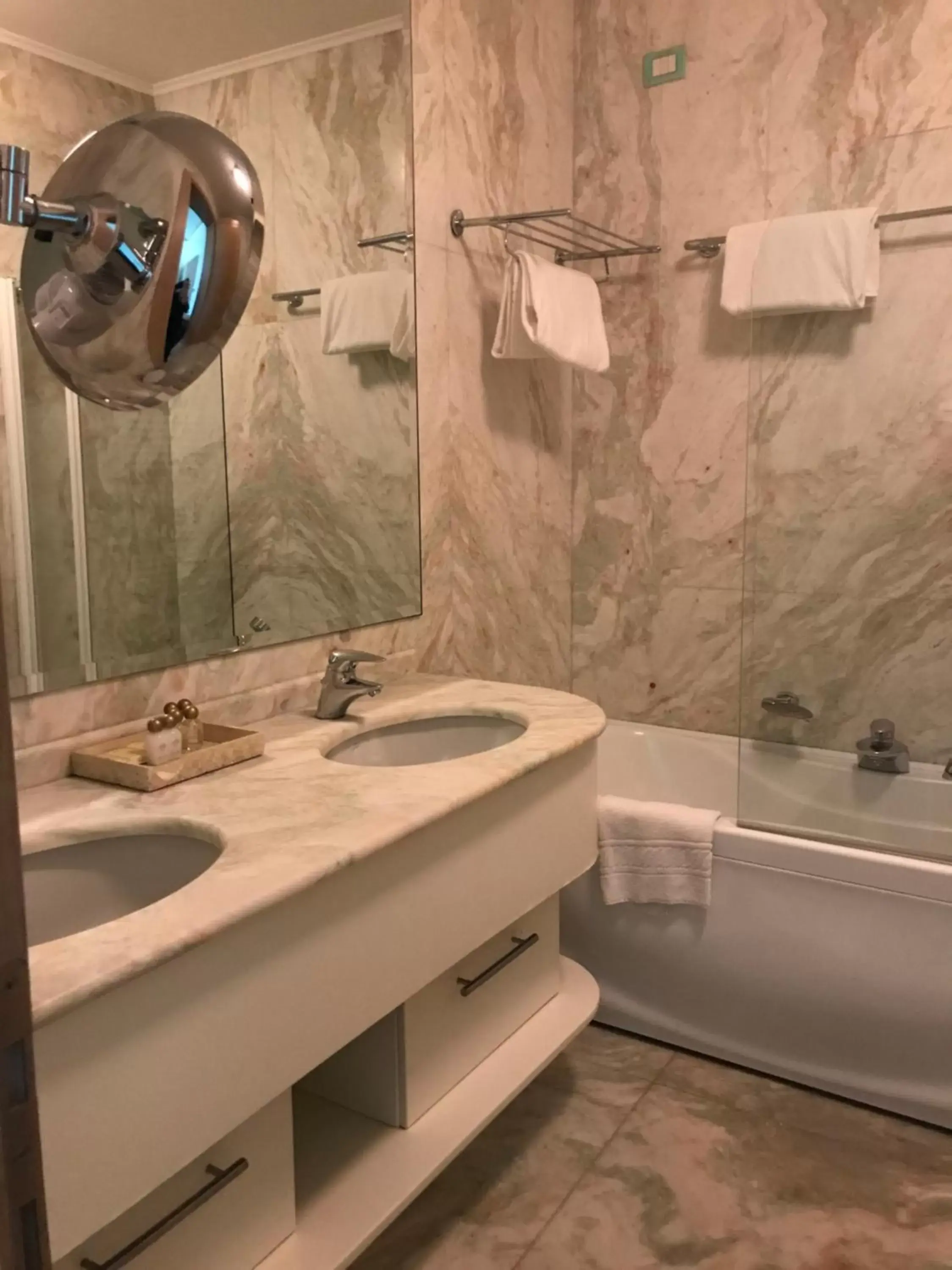 Shower, Bathroom in Foscari Palace