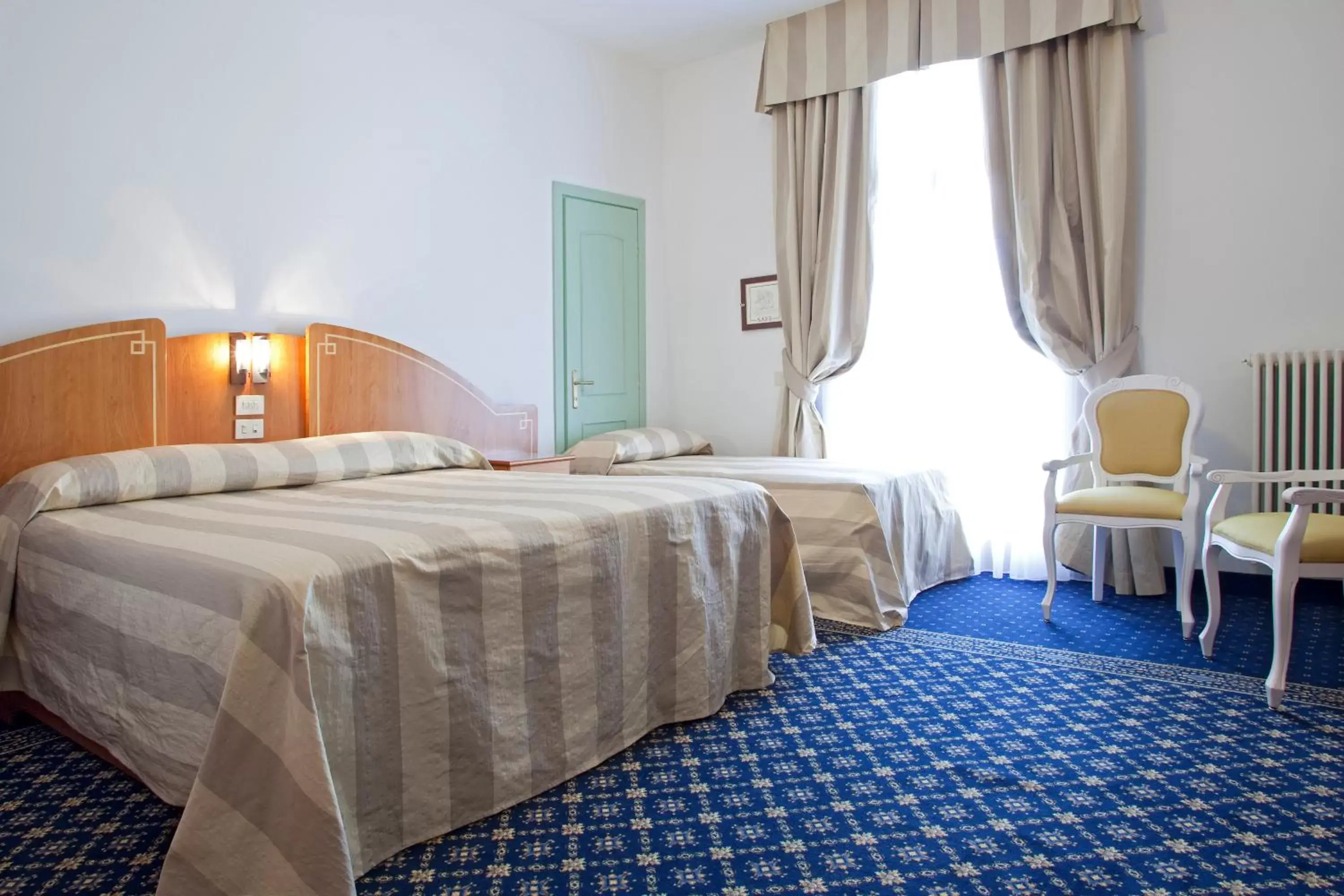 Family, Bed in Hotel Terme Venezia Family, Bed in Hotel Terme Venezia