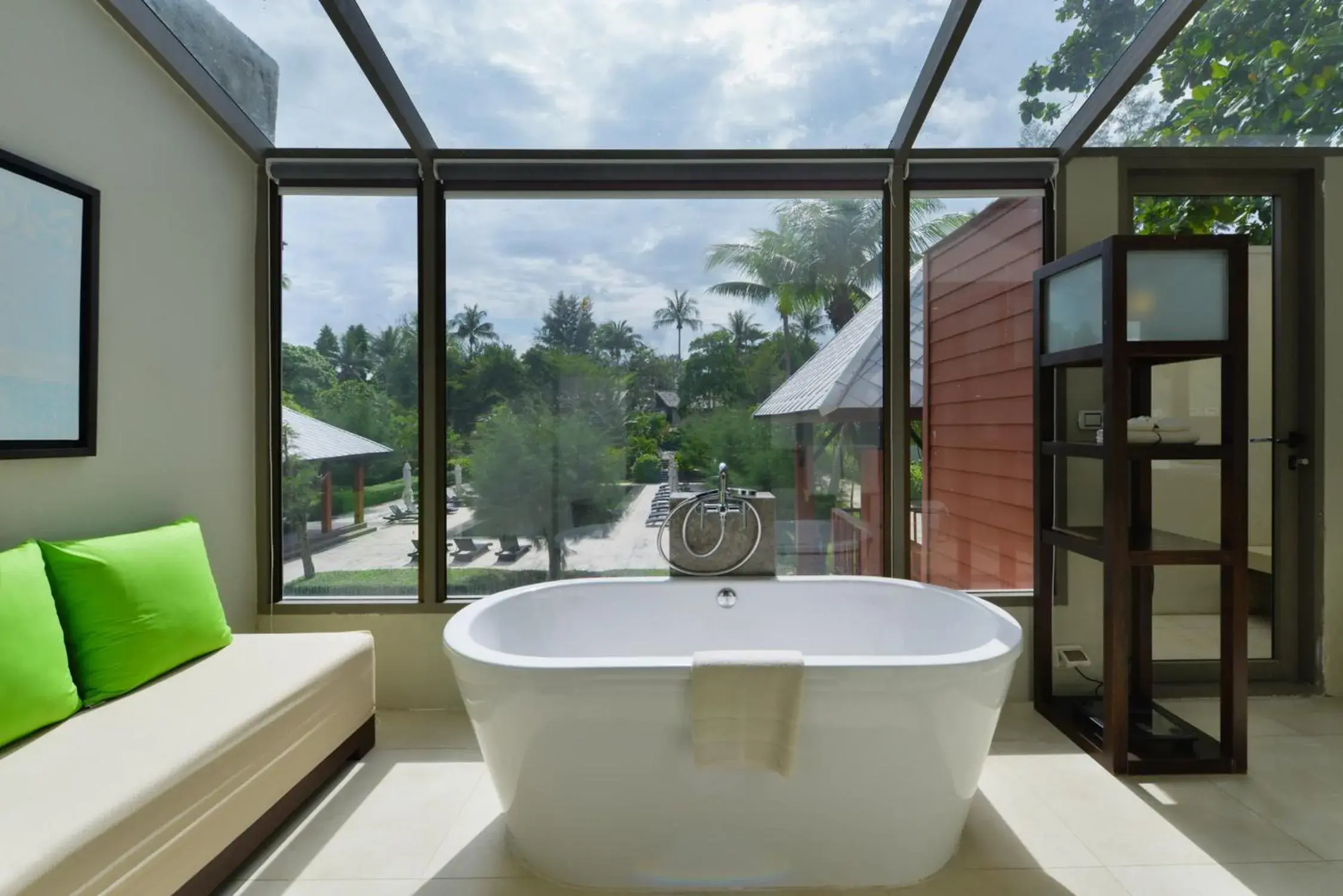 Bath, Bathroom in Twin Lotus Resort and Spa - SHA Plus - Adult Only Hotel