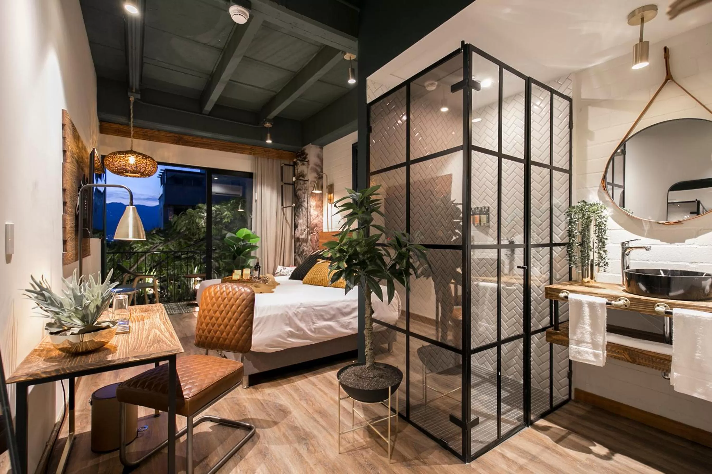 Photo of the whole room in Celestino Boutique Hotel