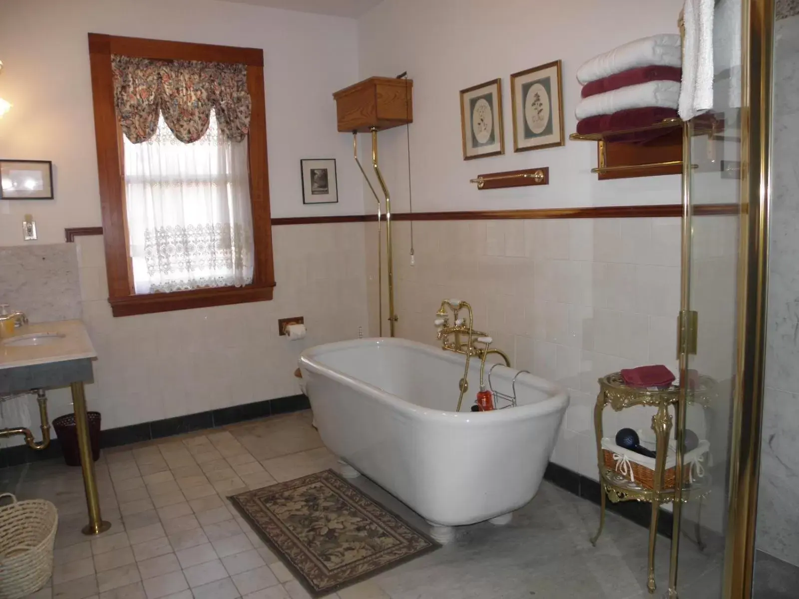 Shower, Bathroom in Lehmann House Bed & Breakfast