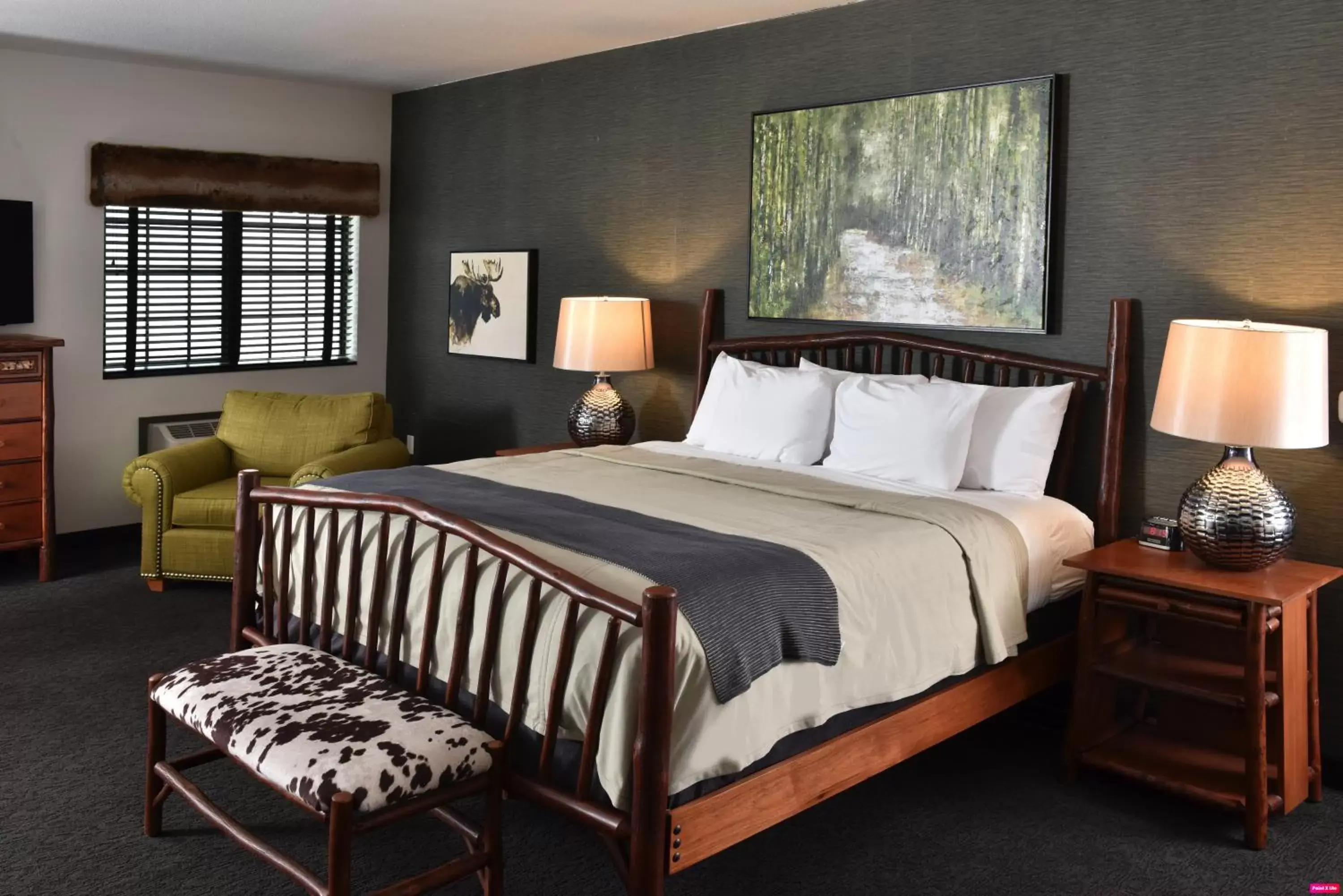 Bed in Stoney Creek Hotel Tulsa - Broken Arrow
