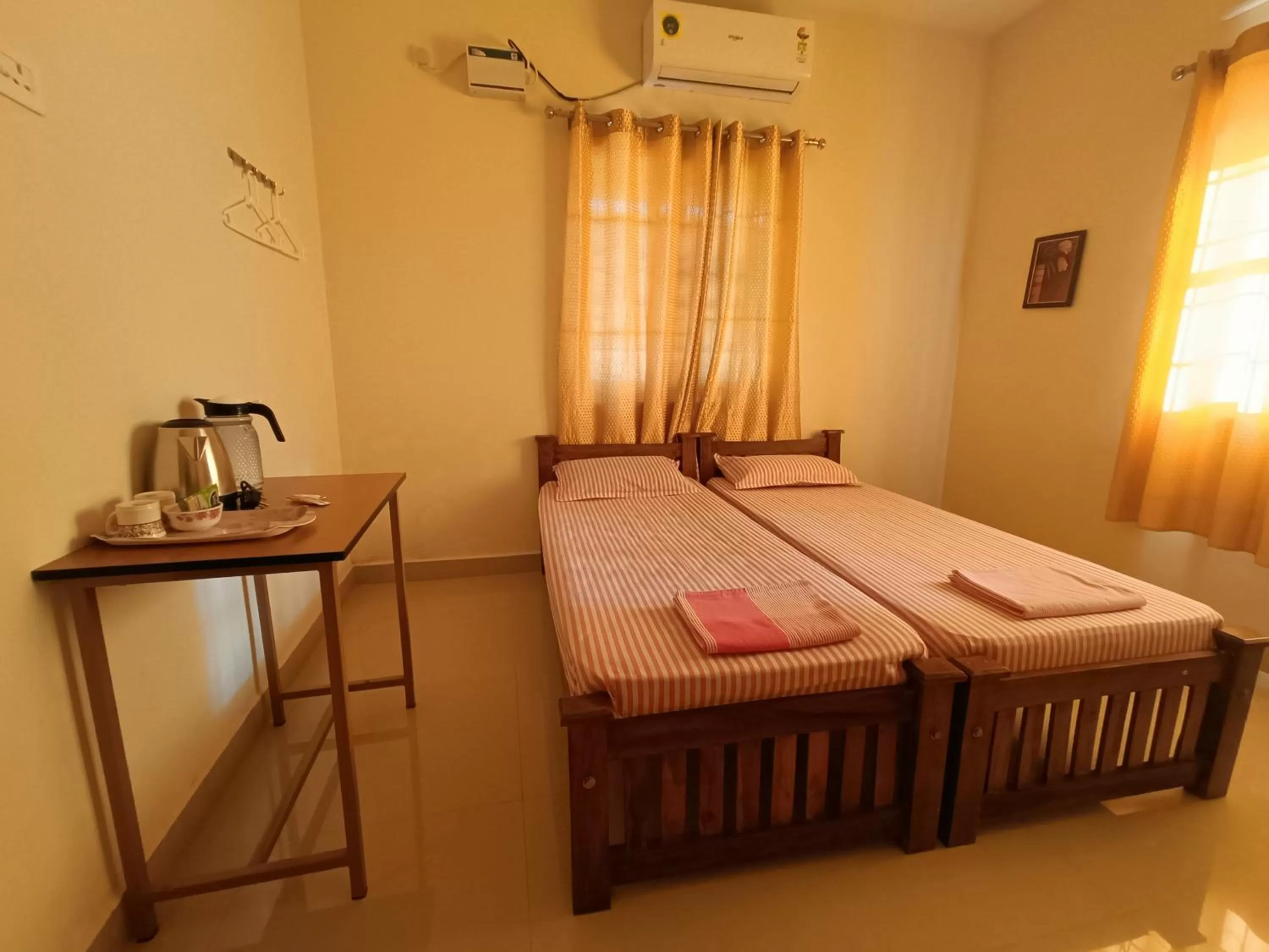 Bedroom, Bed in Shantham Service Apartments