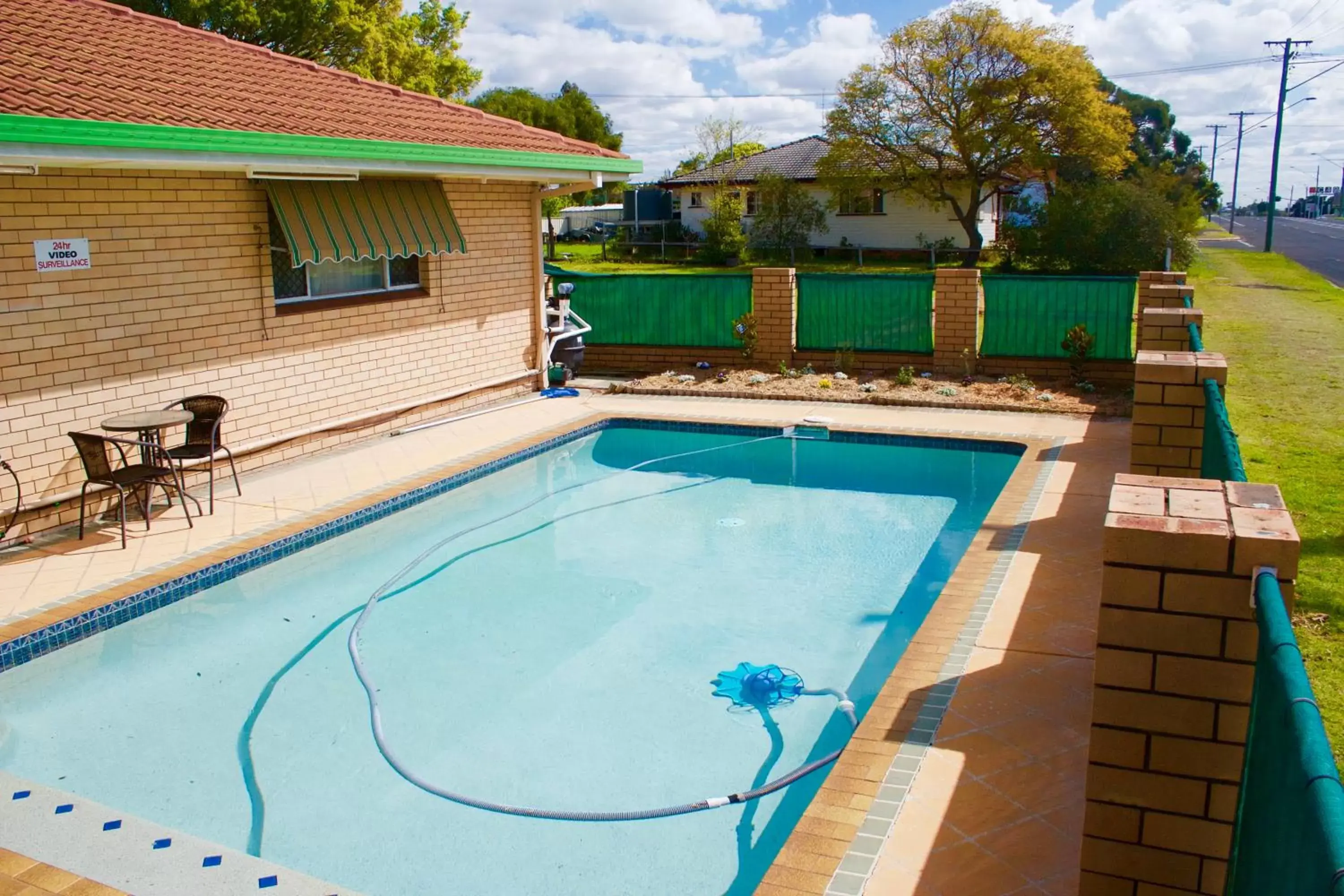 Spring, Swimming Pool in Buckaroo Motor Inn