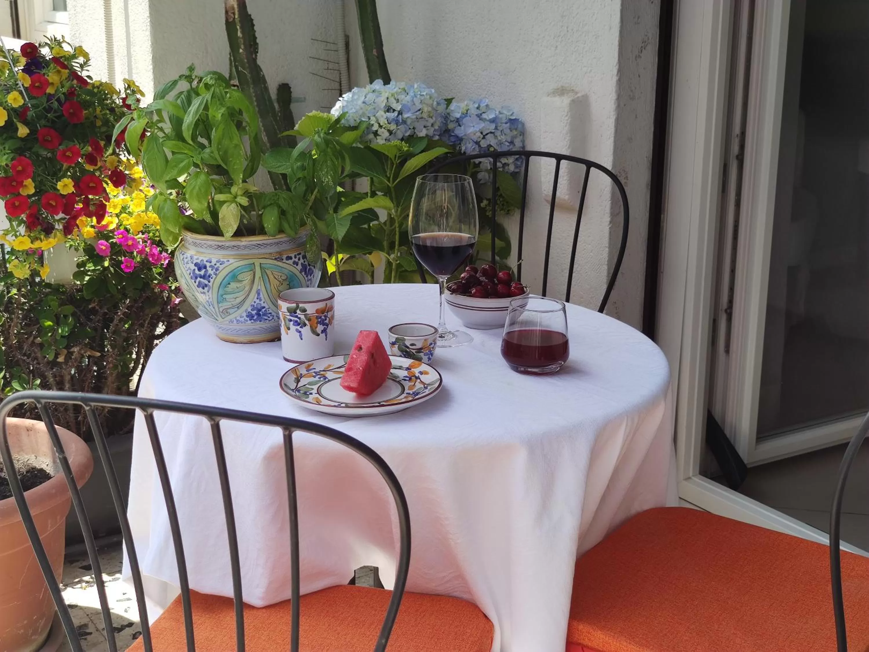 Balcony/Terrace in 120 Rodionoff Centro- Eleganza e Facilità di Accesso a Aeroporto e Spiaggia Mondello