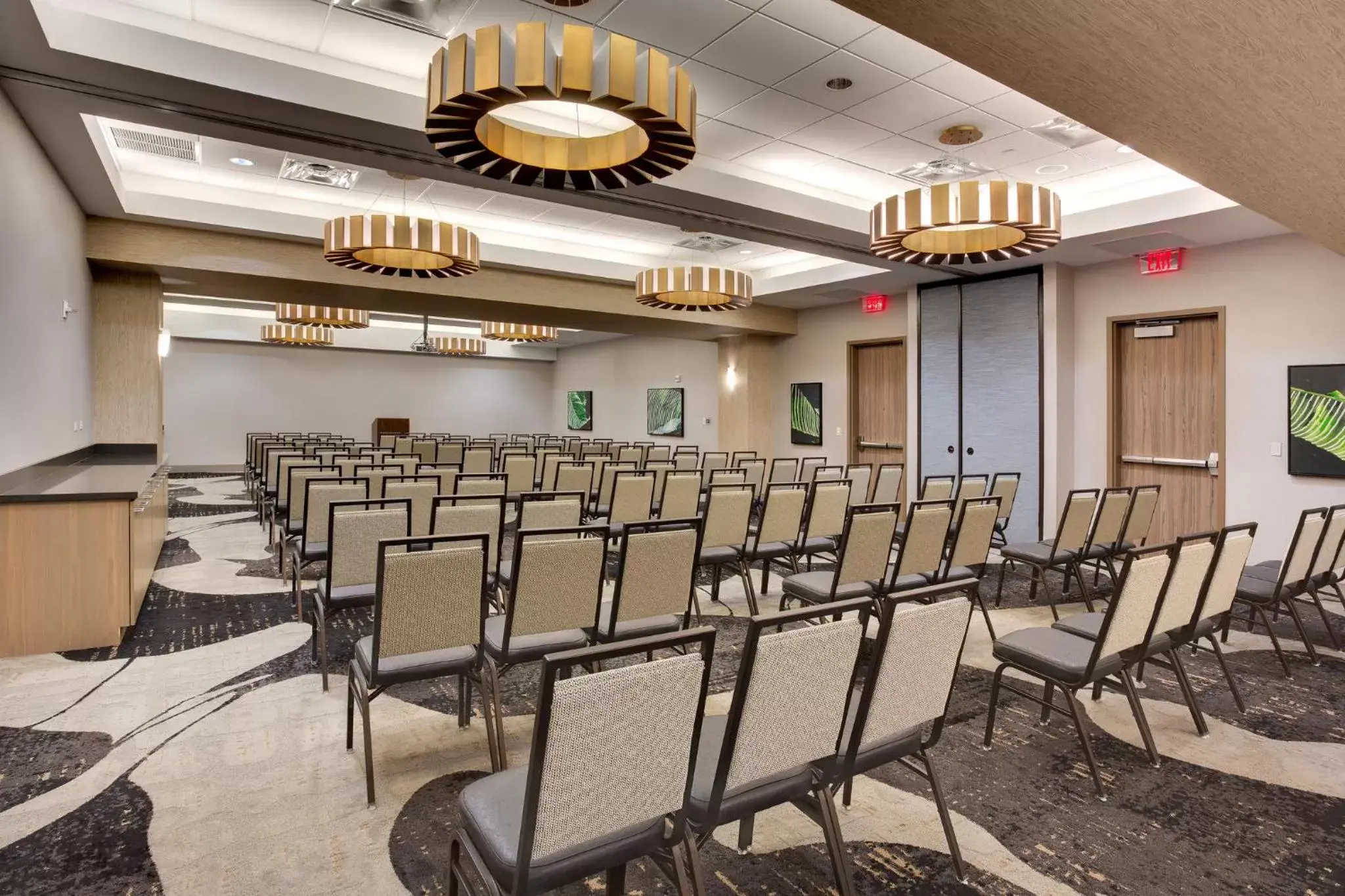 Meeting/conference room in Crowne Plaza Hotel & Resorts Fort Lauderdale Airport/ Cruise, an IHG Hotel