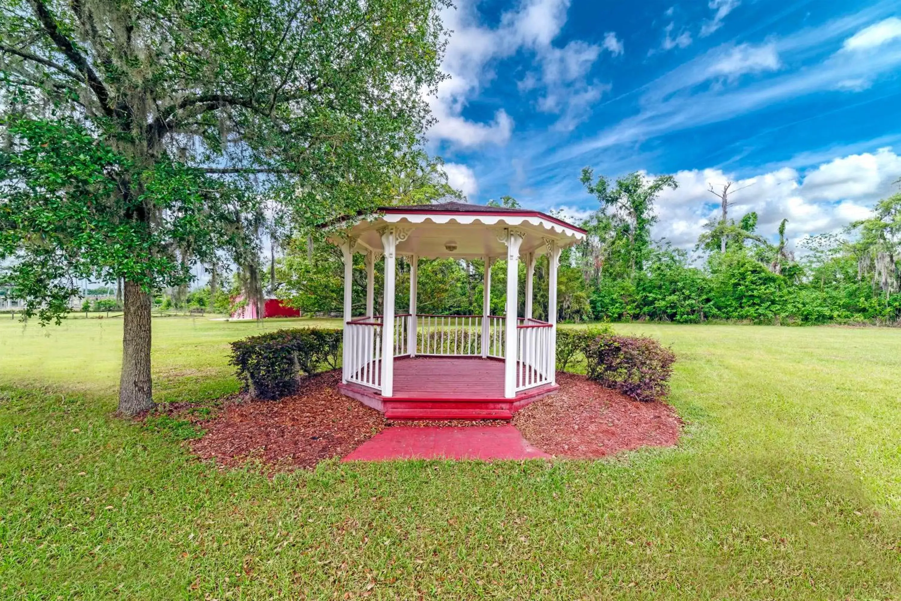 Inner courtyard view, Garden in Hilton Ocala