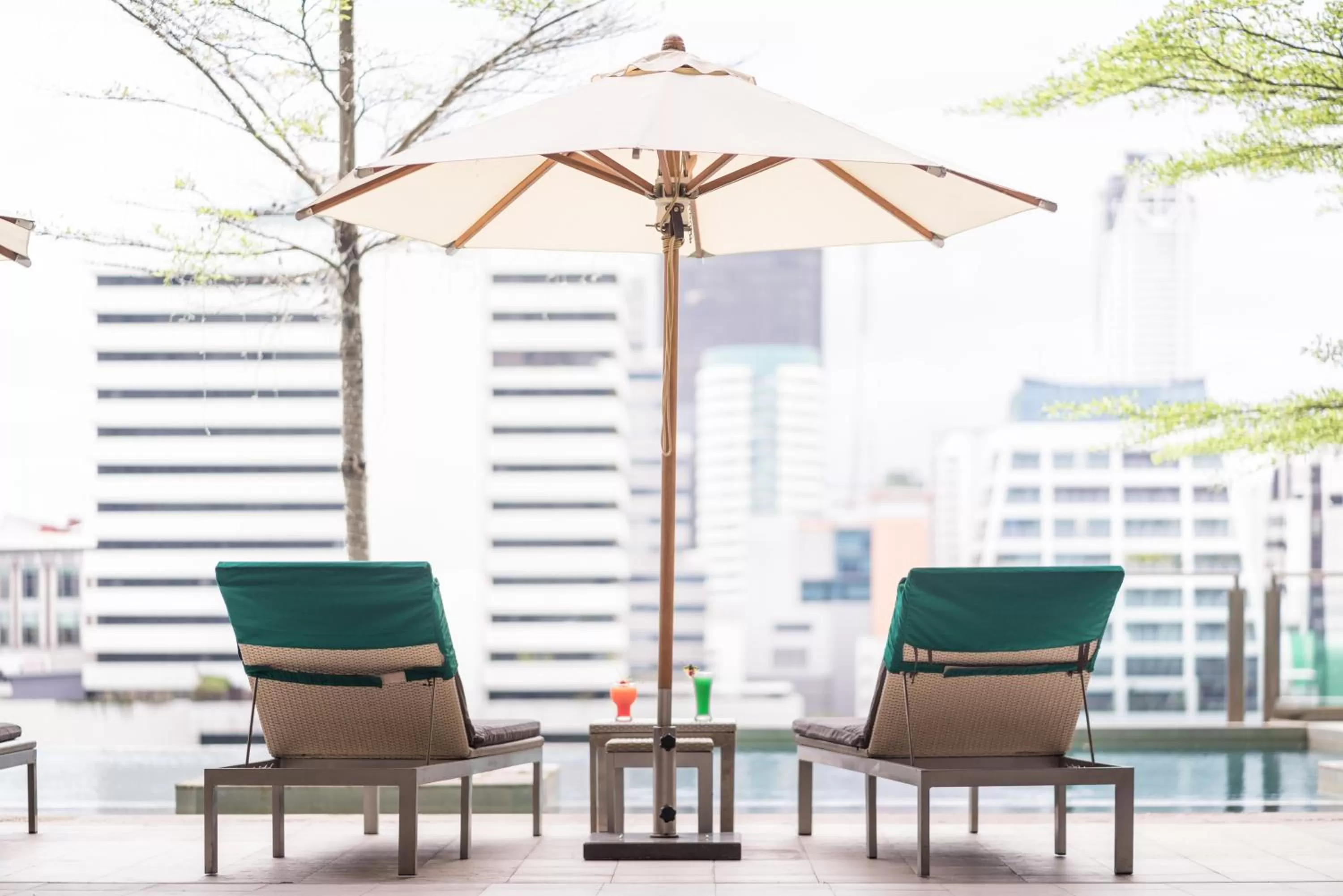 Seating area in Sivatel Bangkok Hotel