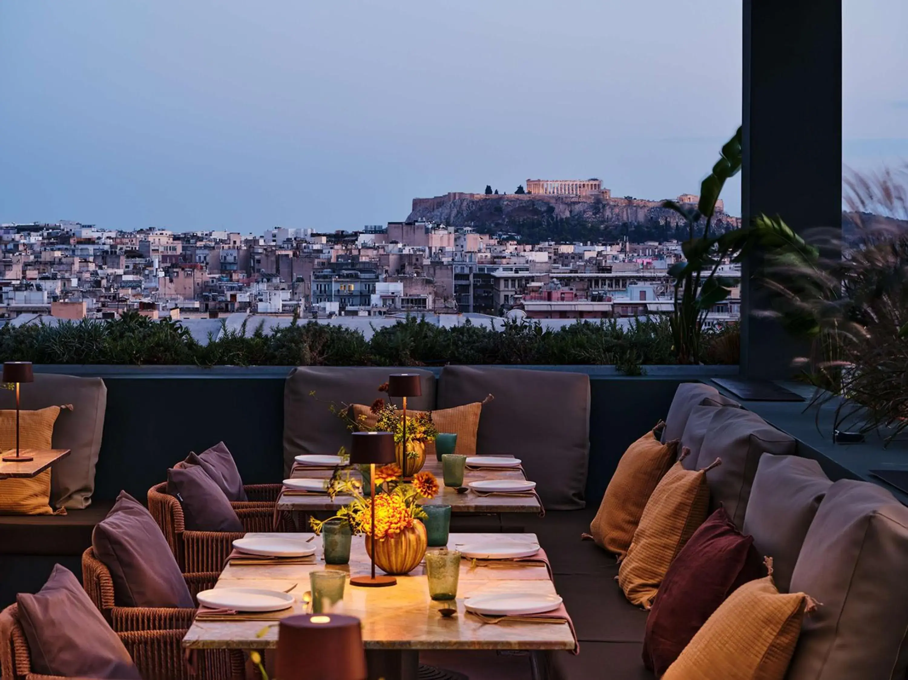 Restaurant/places to eat in Radisson Blu Park Hotel Athens