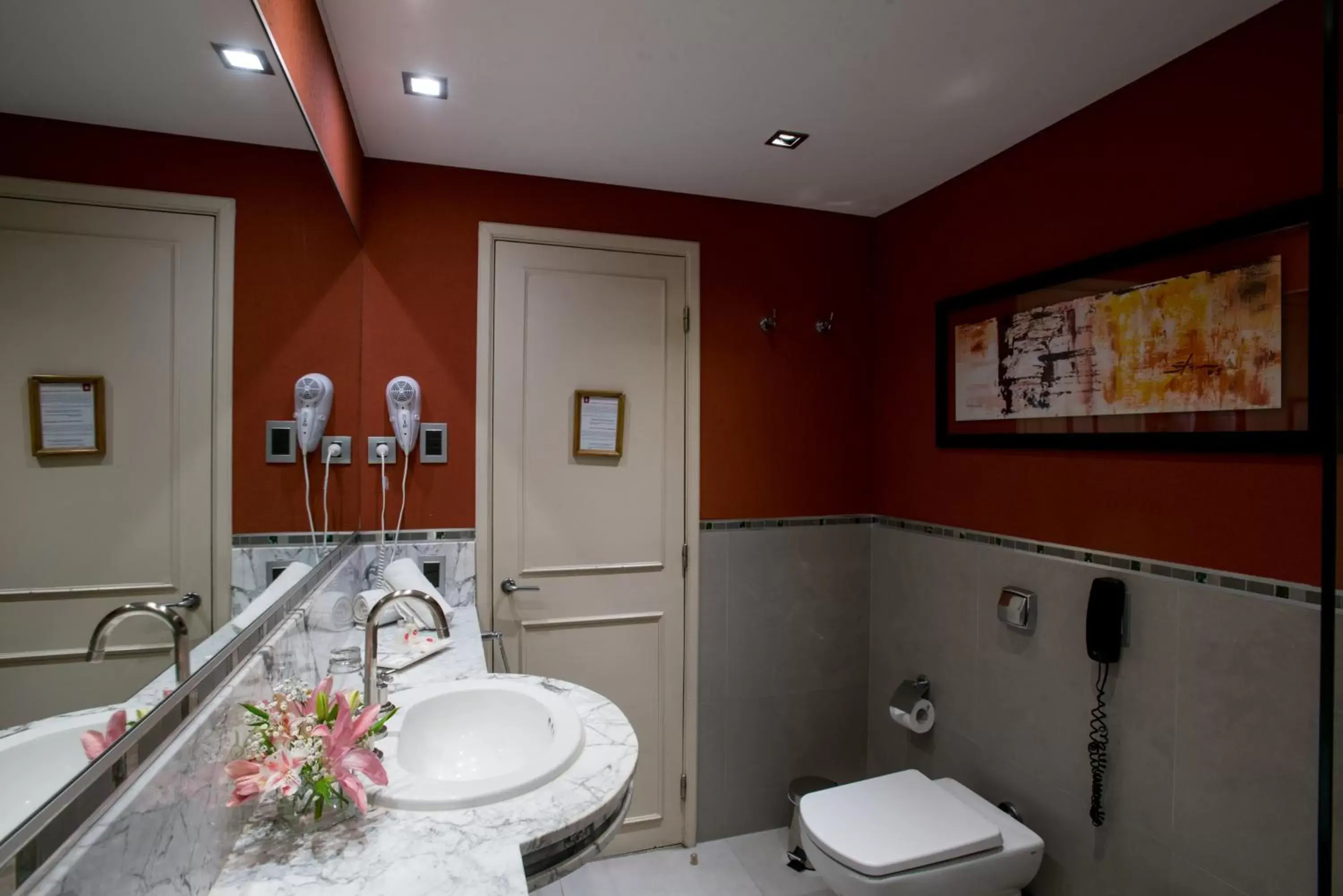 Bathroom in Windsor Hotel & Tower Argentina