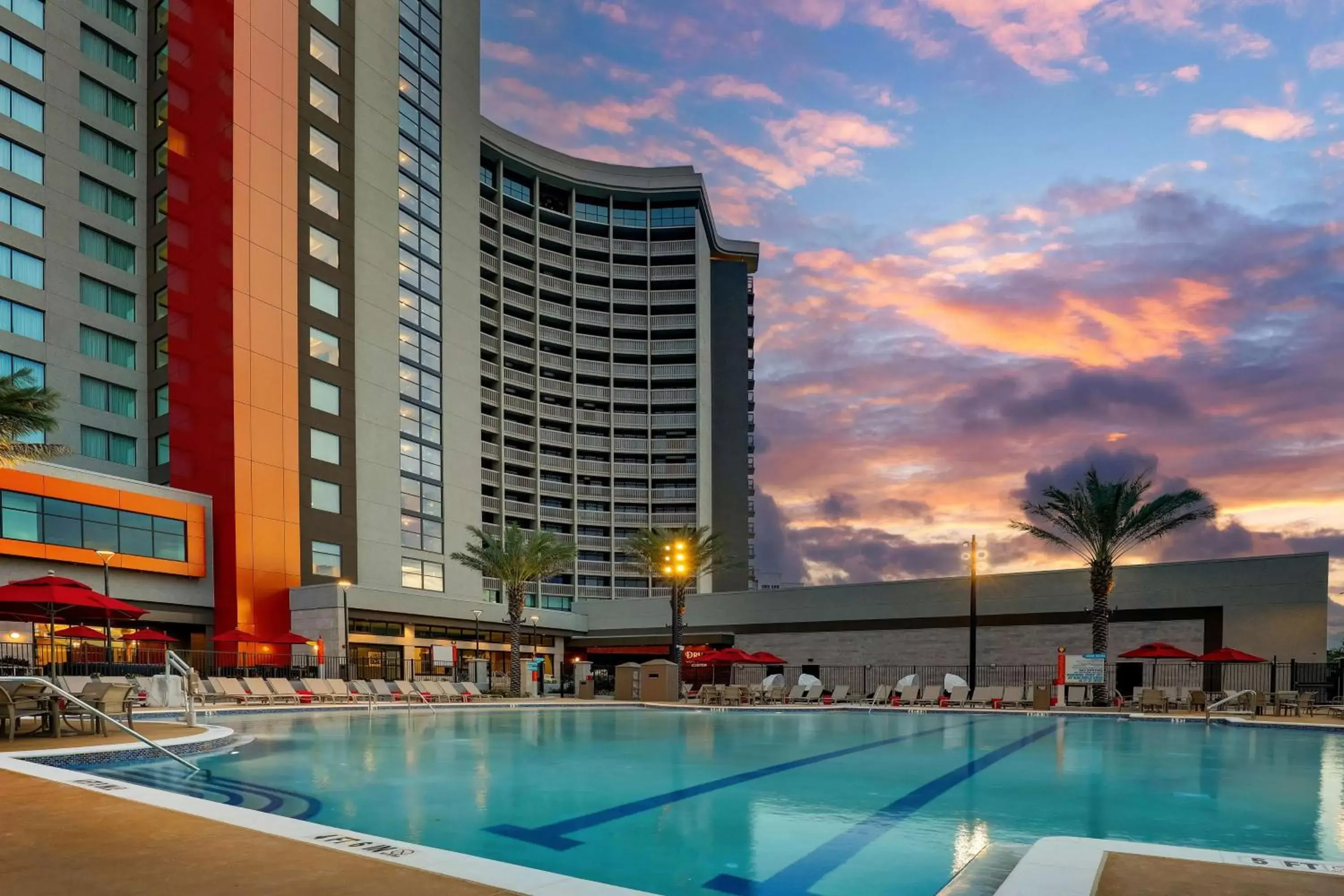 Pool view, Swimming Pool in Drury Plaza Hotel Orlando - Disney Springs Area