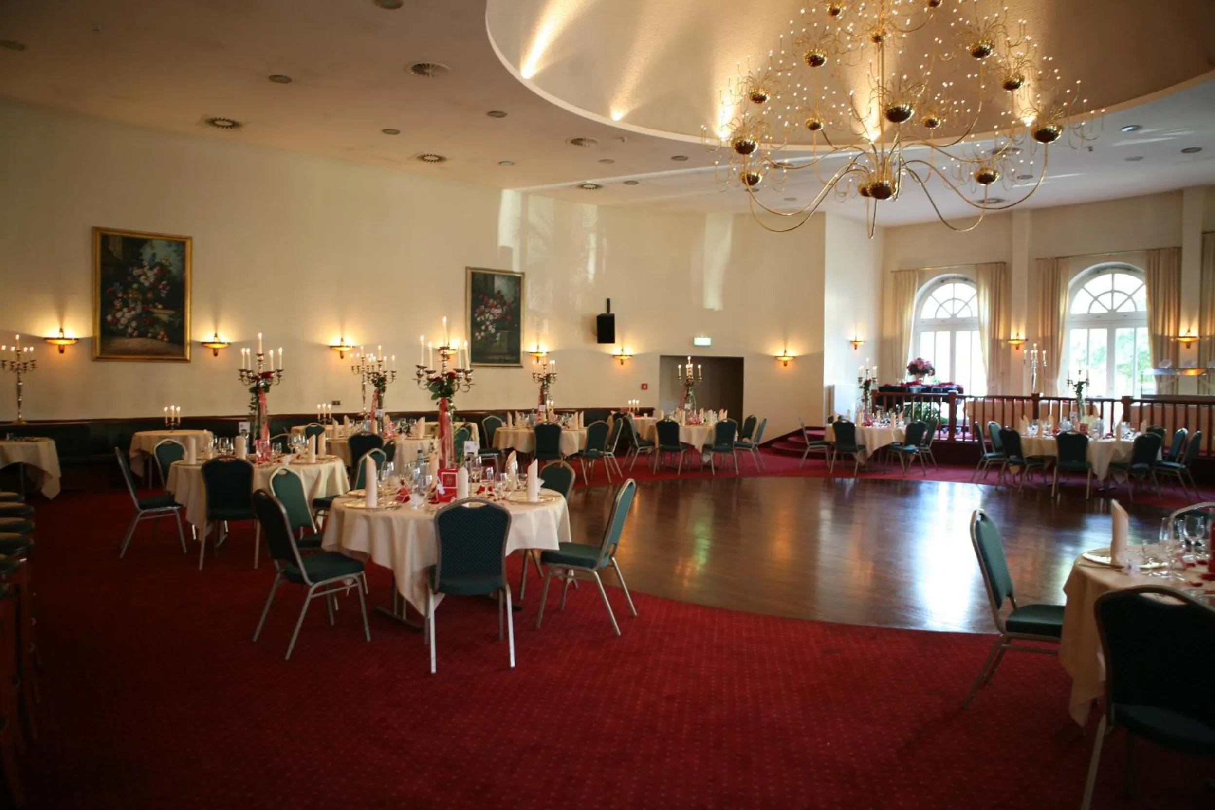 Restaurant/places to eat in Victoria Hotel