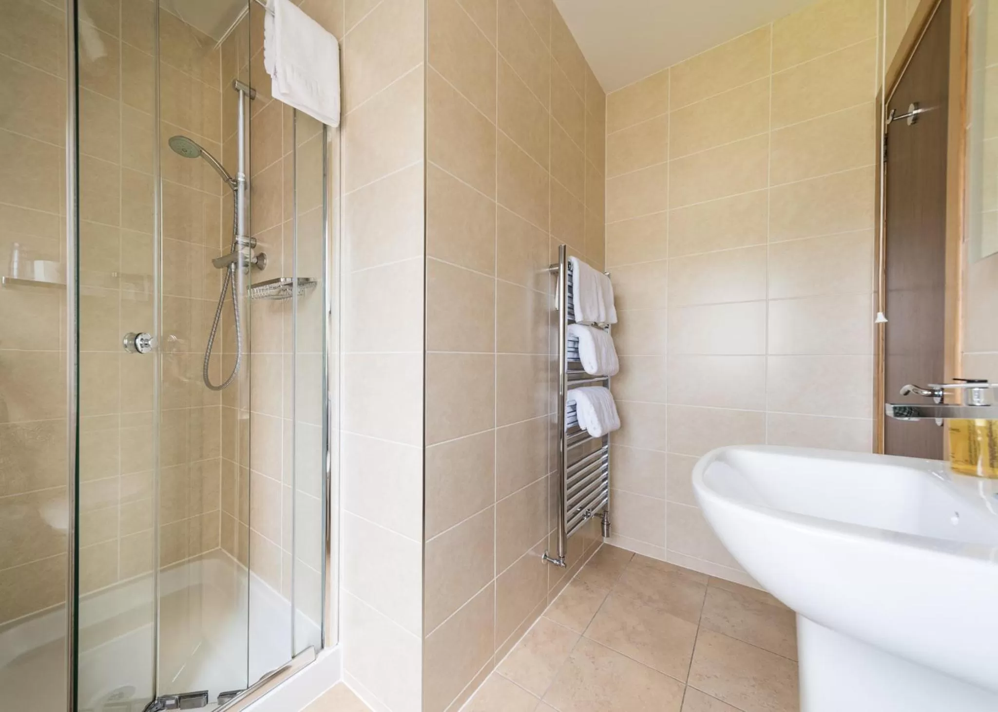 Bathroom in Rosehill Guest House