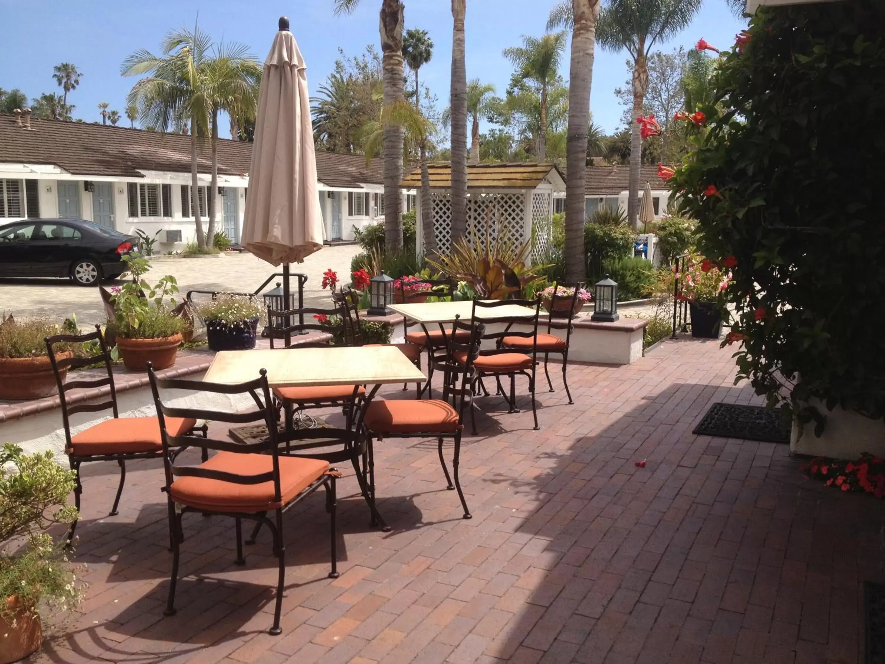 Balcony/Terrace, Restaurant/Places to Eat in Marina Beach Motel
