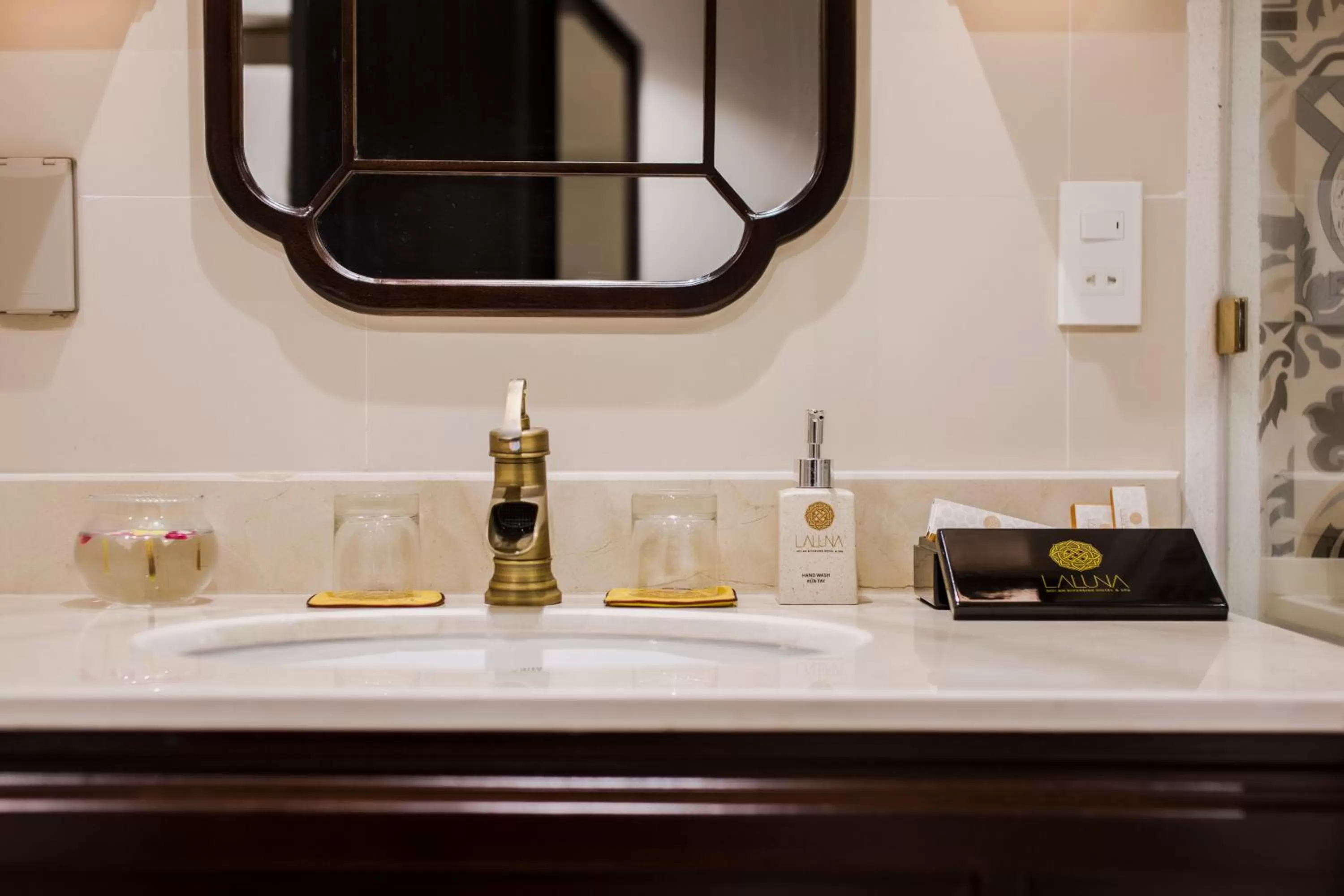 Toilet in Laluna Hoi An Riverside Hotel & Spa