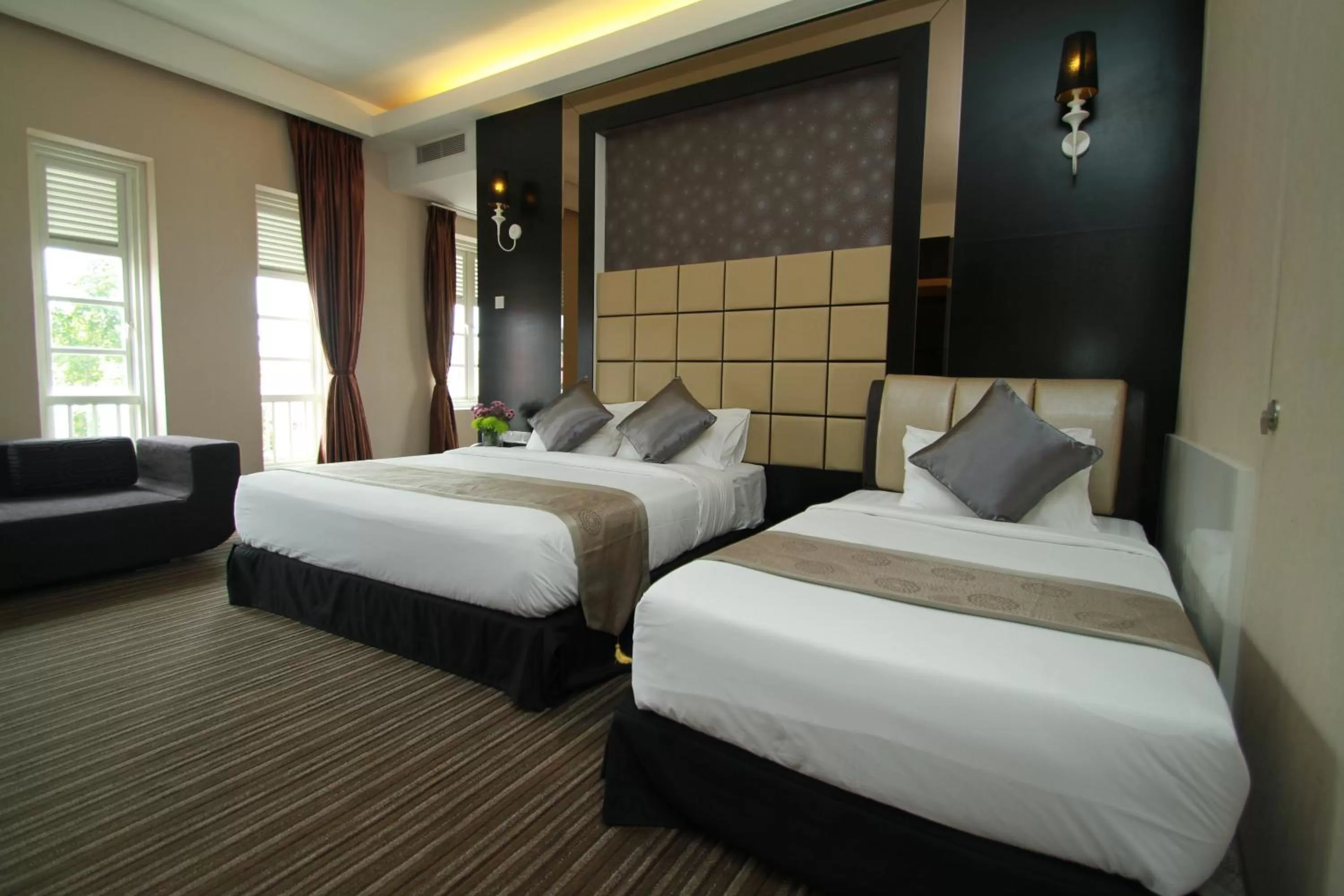 Superior Family Suite with Bathtub in The Sterling Boutique Hotel Melaka