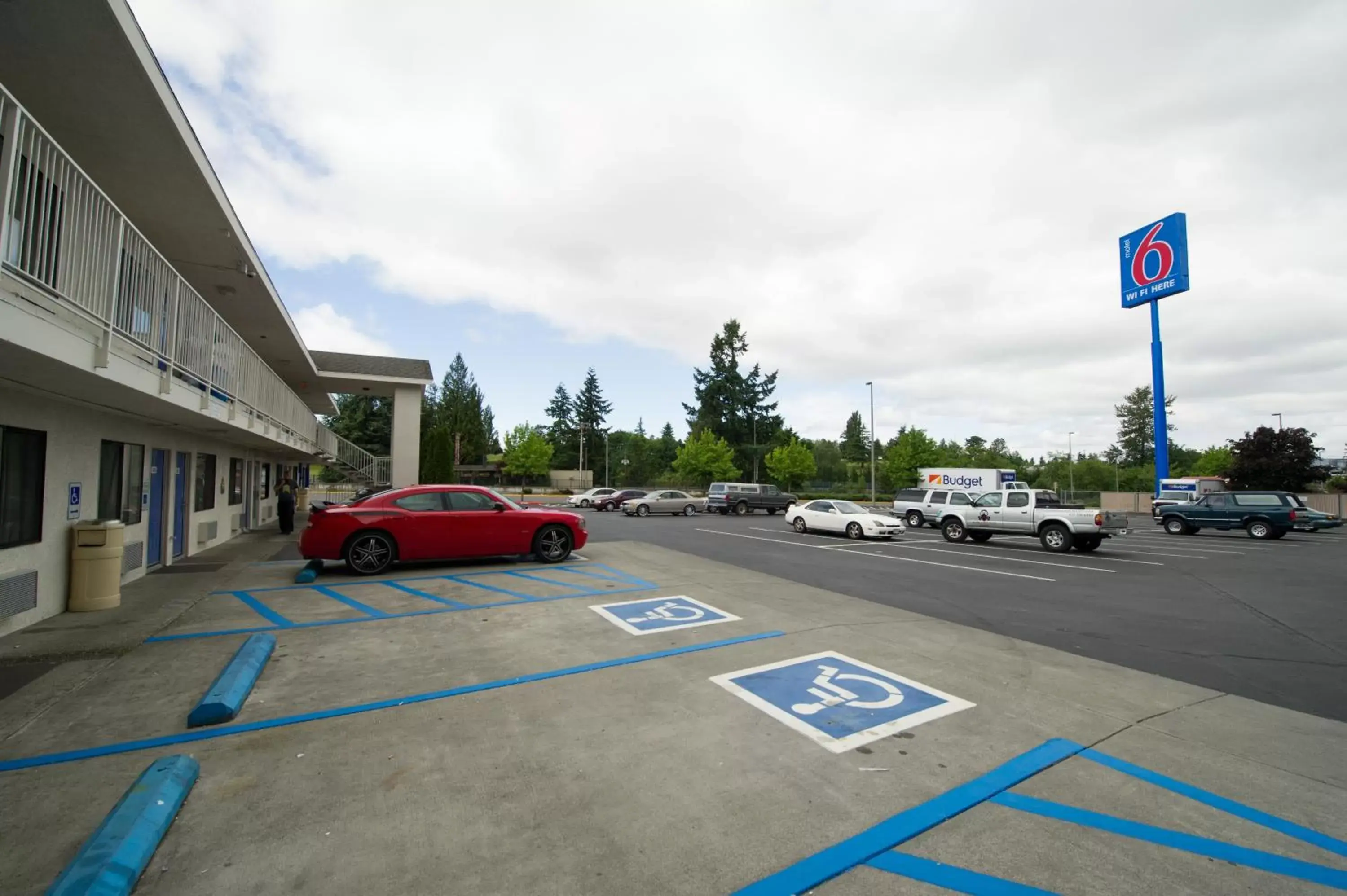 Property building in Motel 6-Seattle, WA - Airport